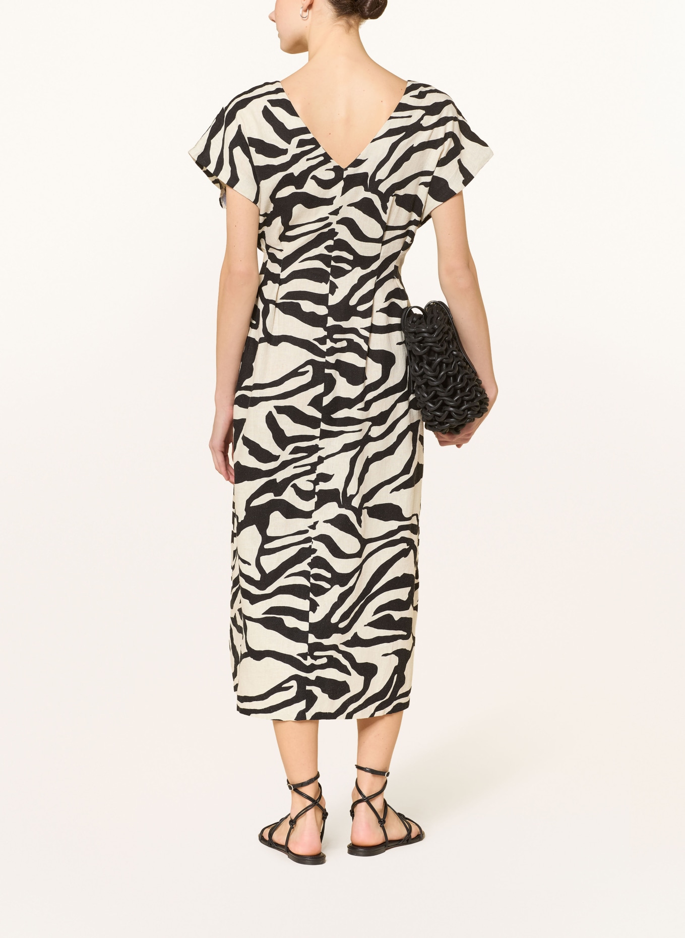 ICHI Sukienka IHLINNO z lnu: CZARNY / KREMOWY