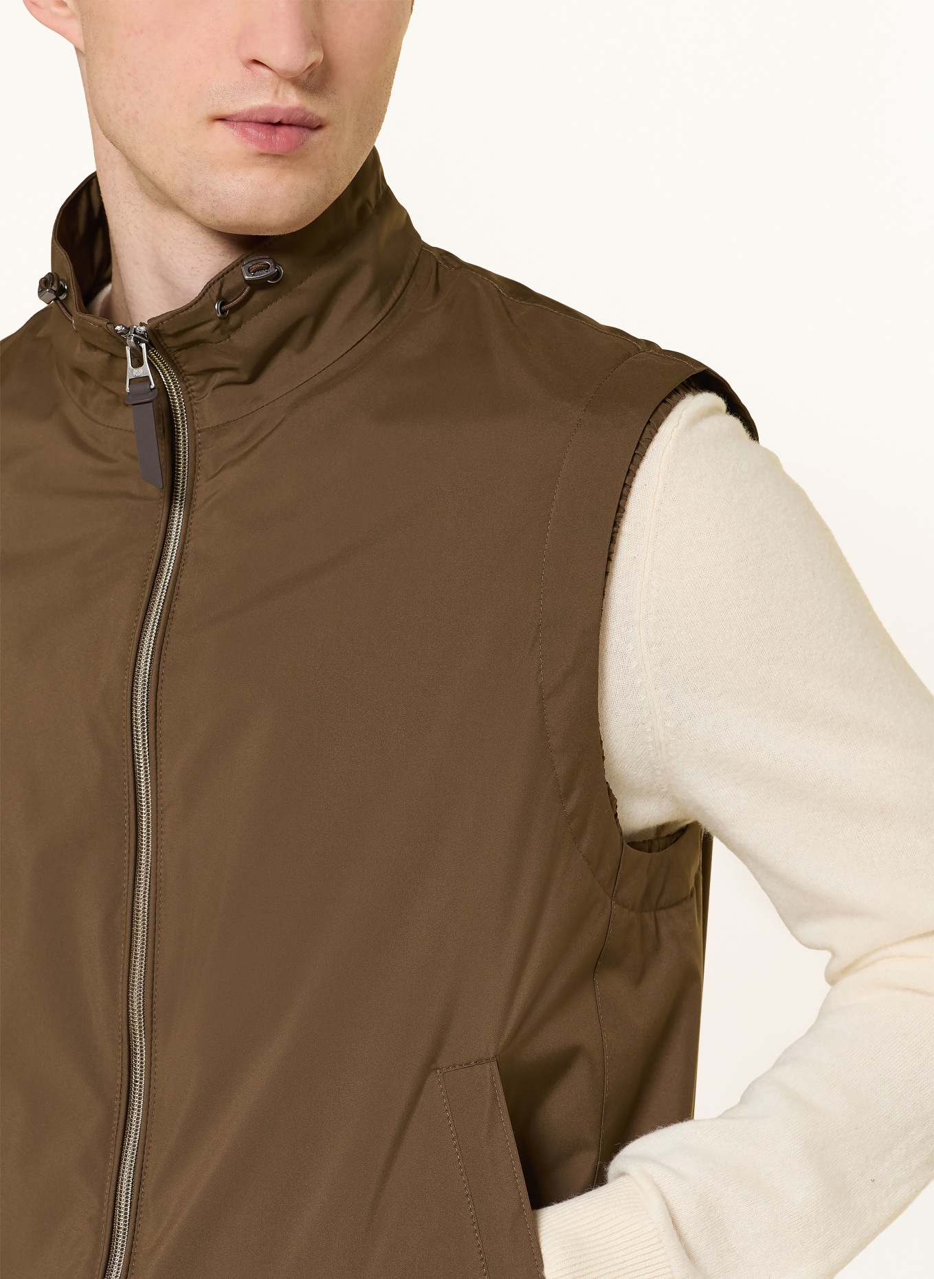 DRESSLER Weste: BRAUN