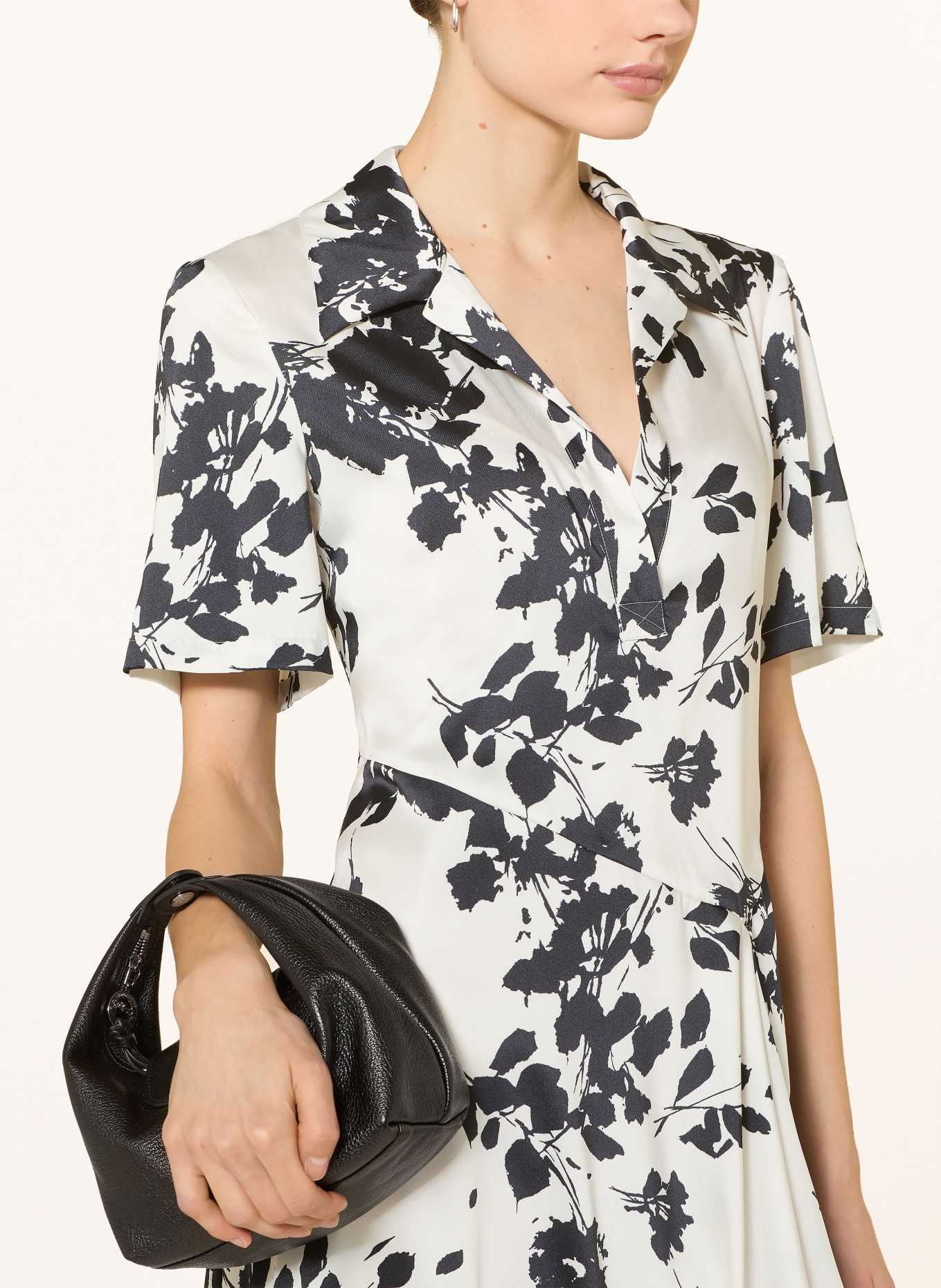 MAX & Co. Satynowa sukienka BALTA: ECRU / CZARNY