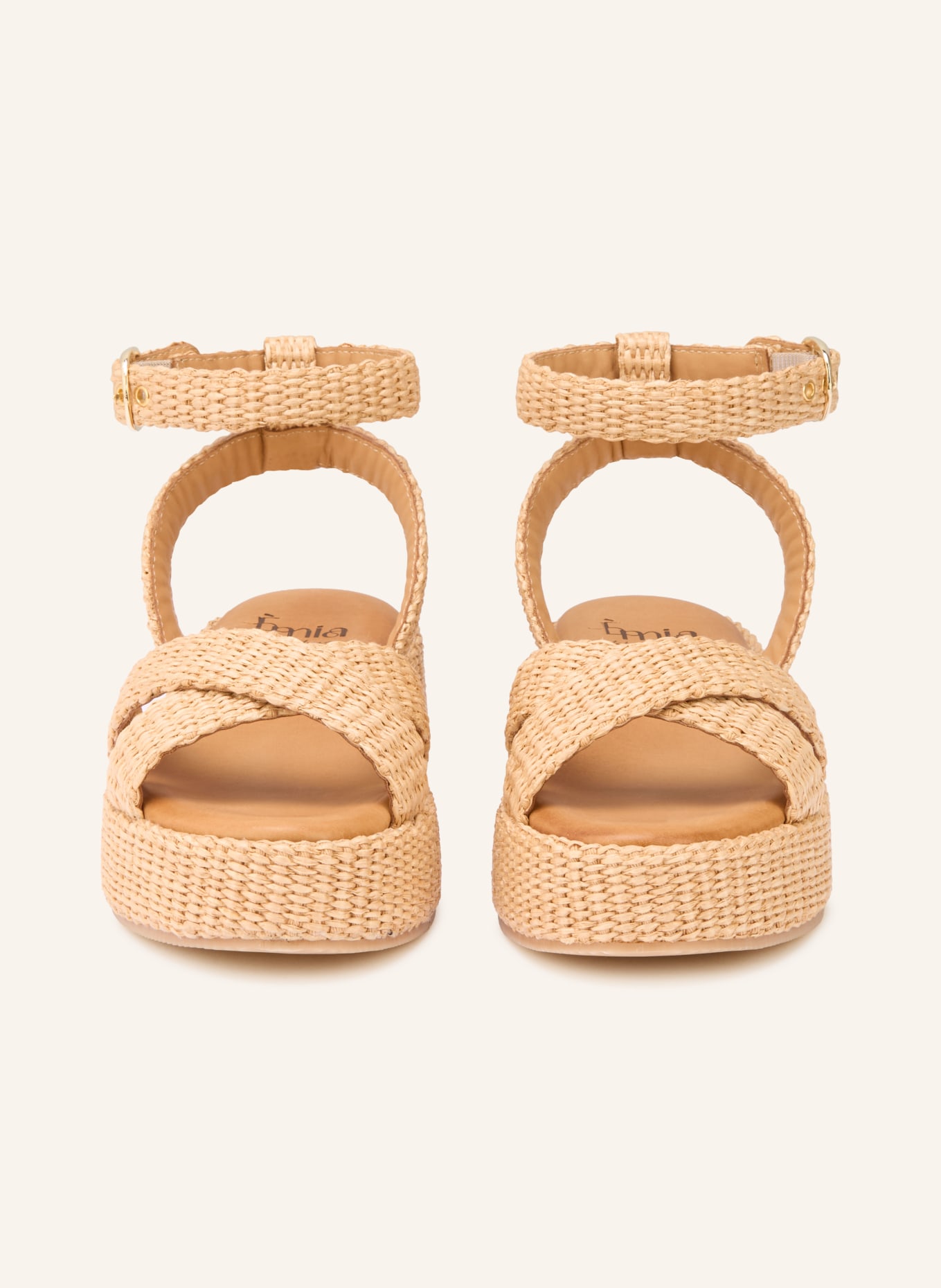 È MIA platform sandals: BEIGE