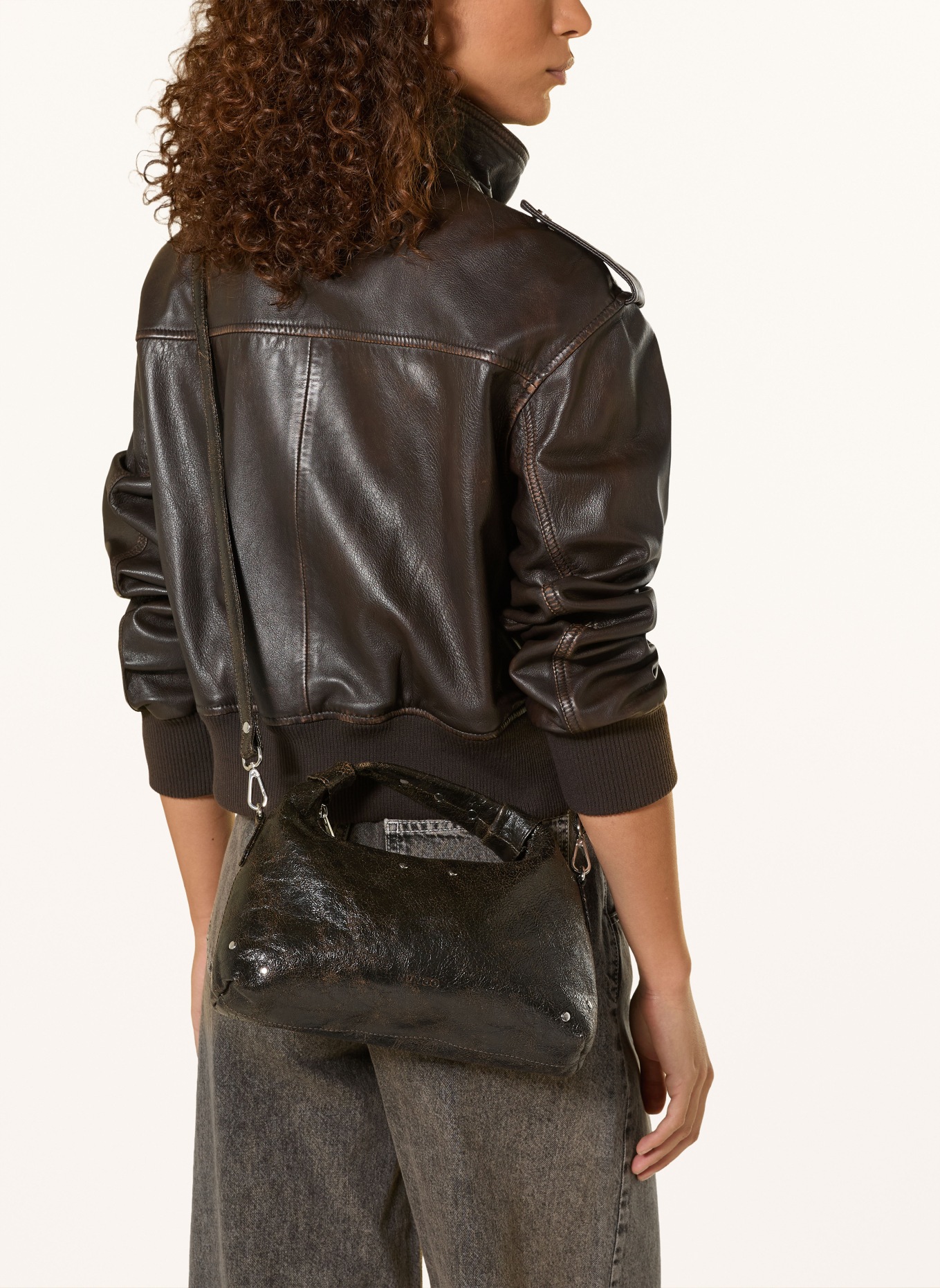 NÚNOO Sac à main DANDY PÉLÉ avec rivets: NOIR / MARRON CLAIR