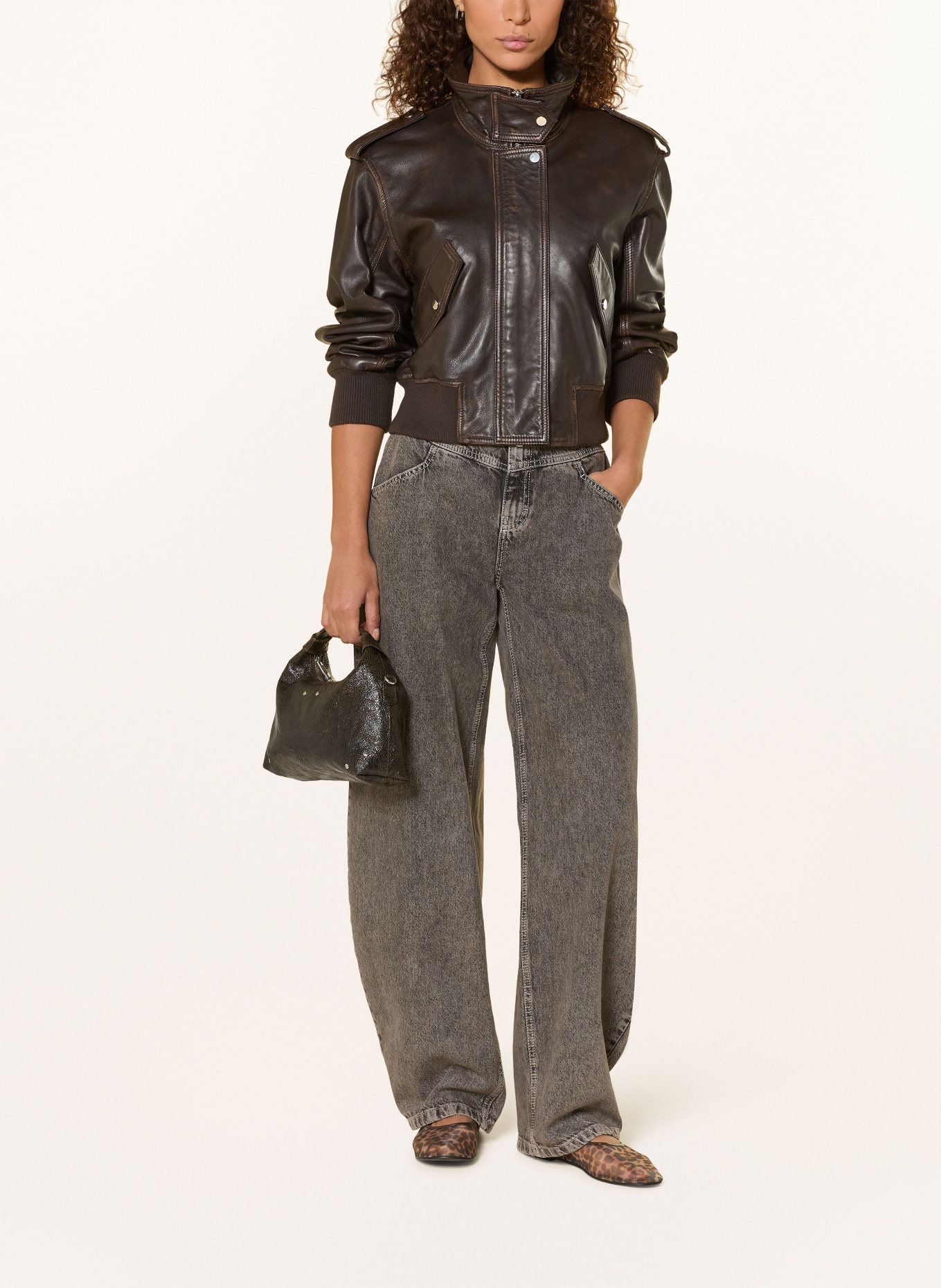 NÚNOO Sac à main DANDY PÉLÉ avec rivets: NOIR / MARRON CLAIR