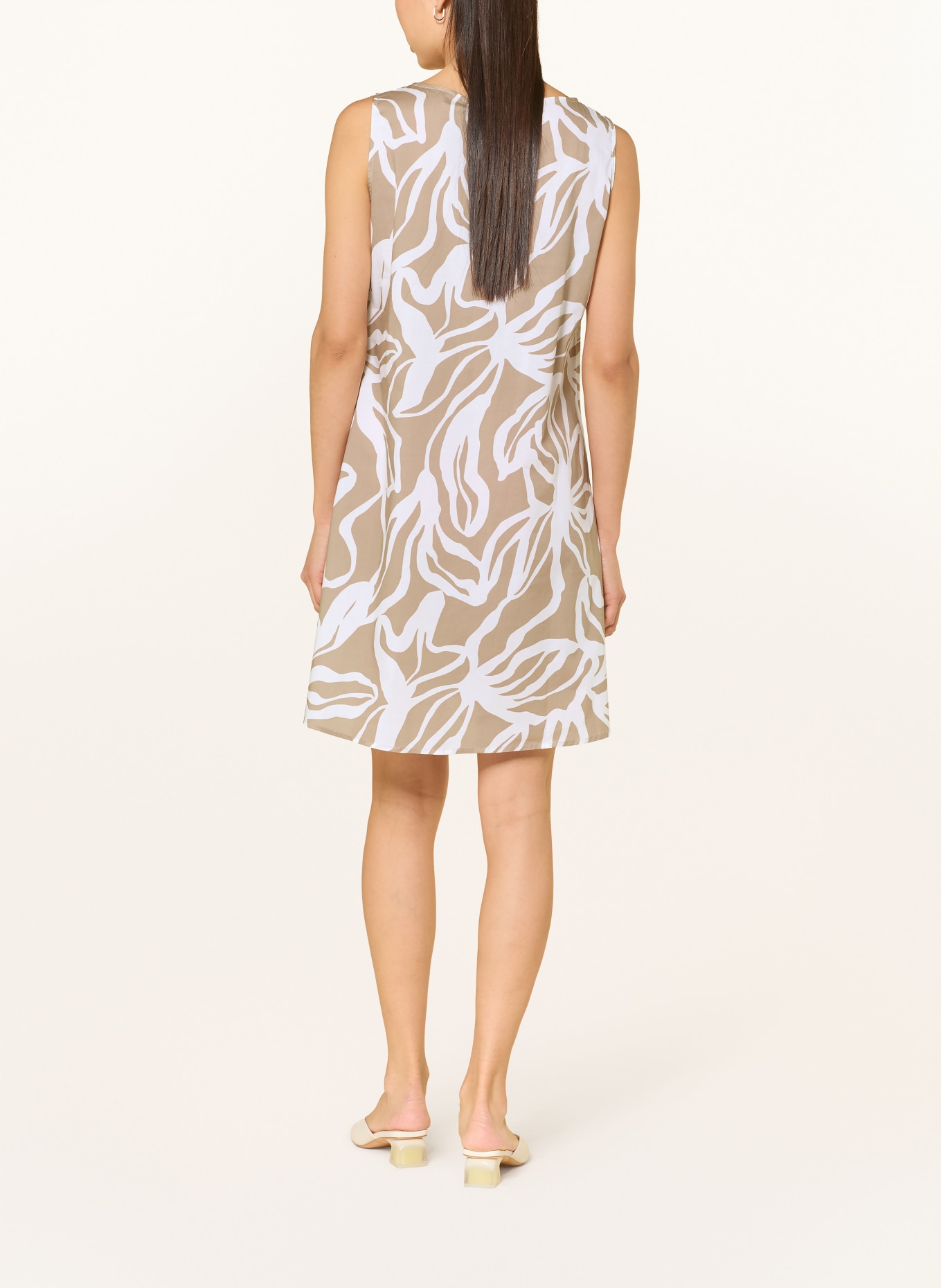 Backstage Šaty LILITH: BÍLÁ / SVĚTLE HNĚDÁ