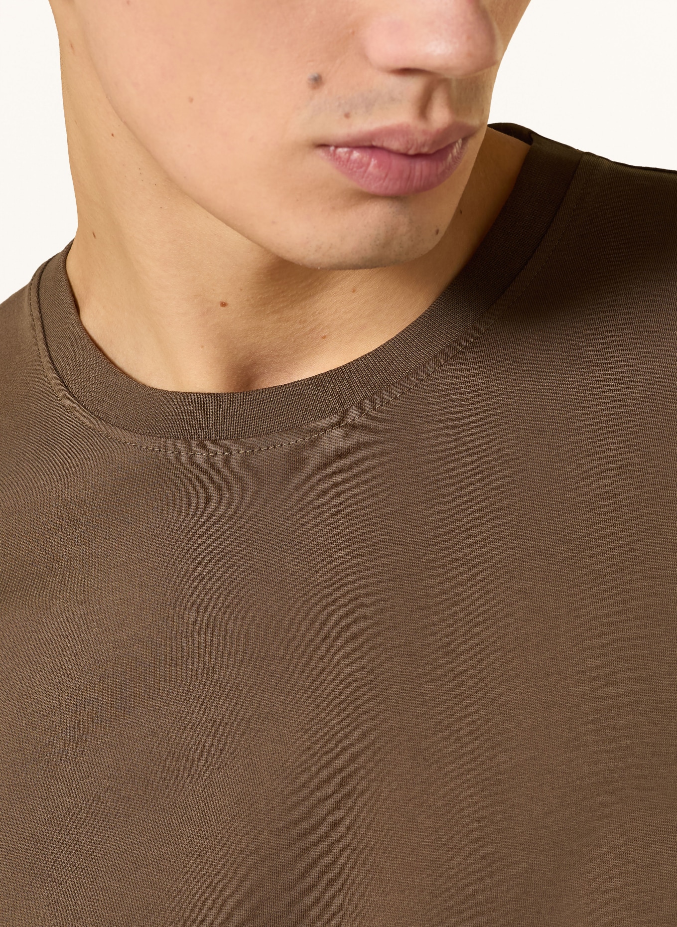 PAUL koszulka: CIEMNOBRĄZOWY