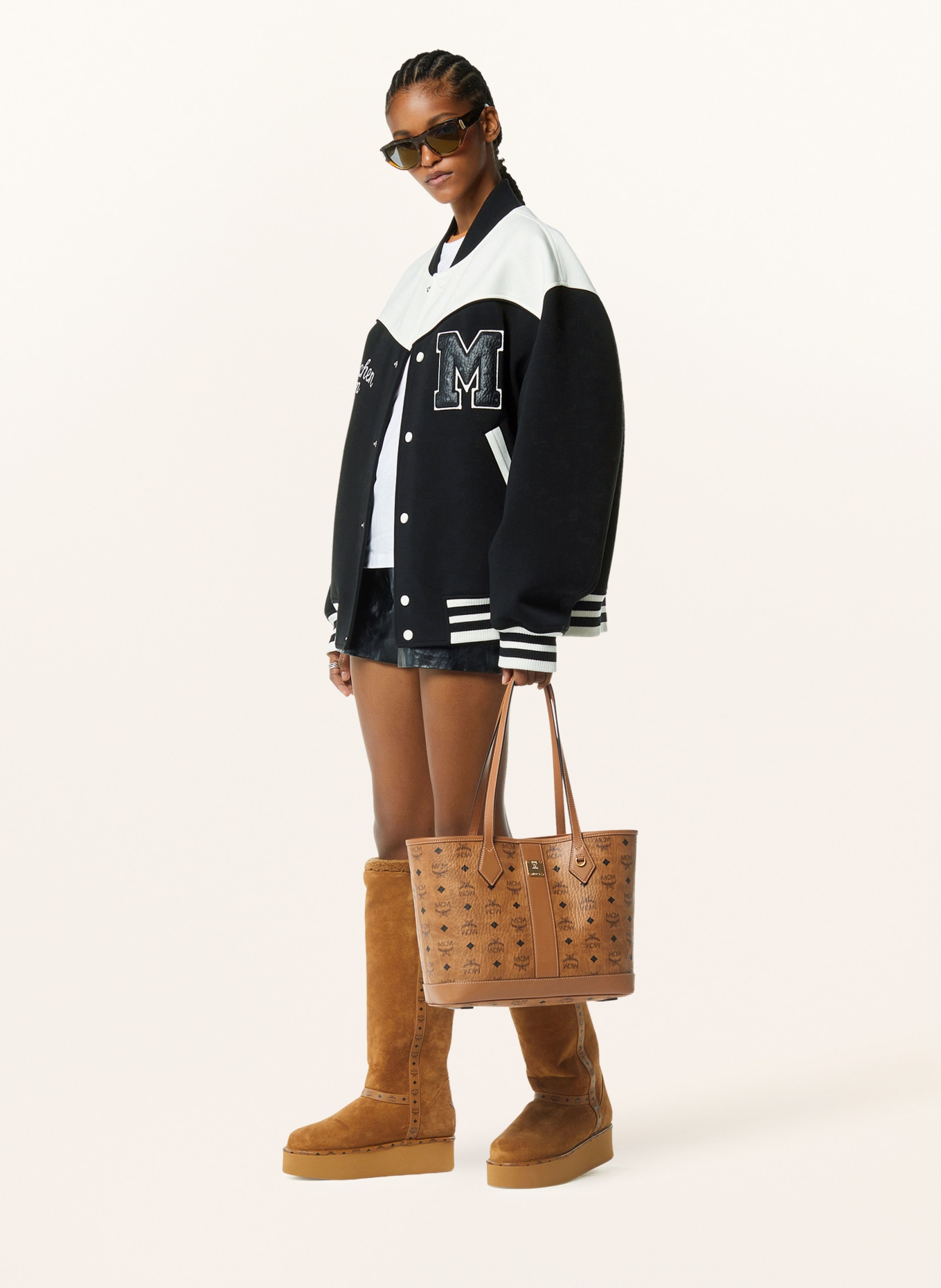 MCM Shopper LIZ mit Pouch: COGNAC / SCHWARZ