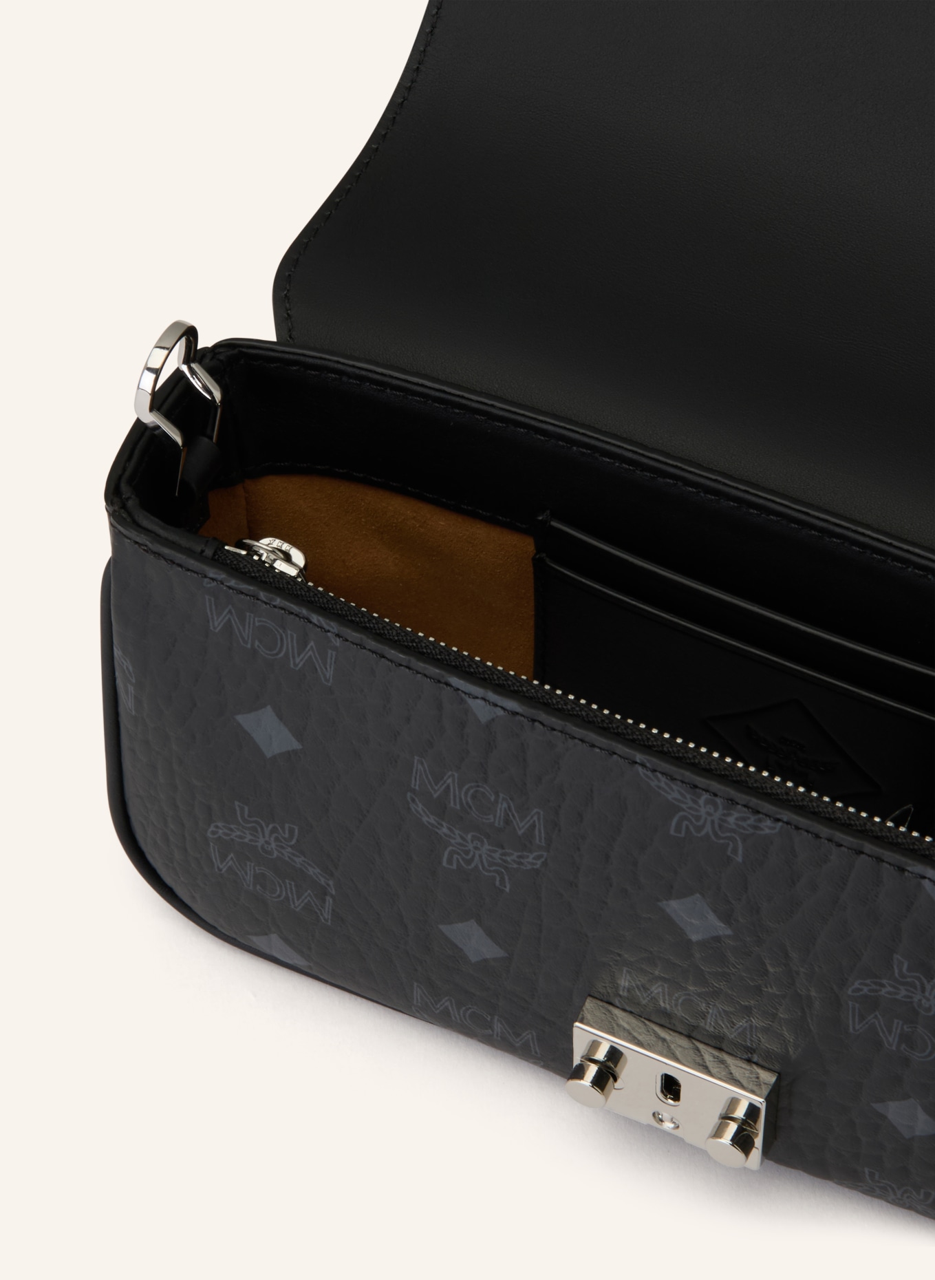 MCM Taška přes rameno TRACY: ČERNÁ