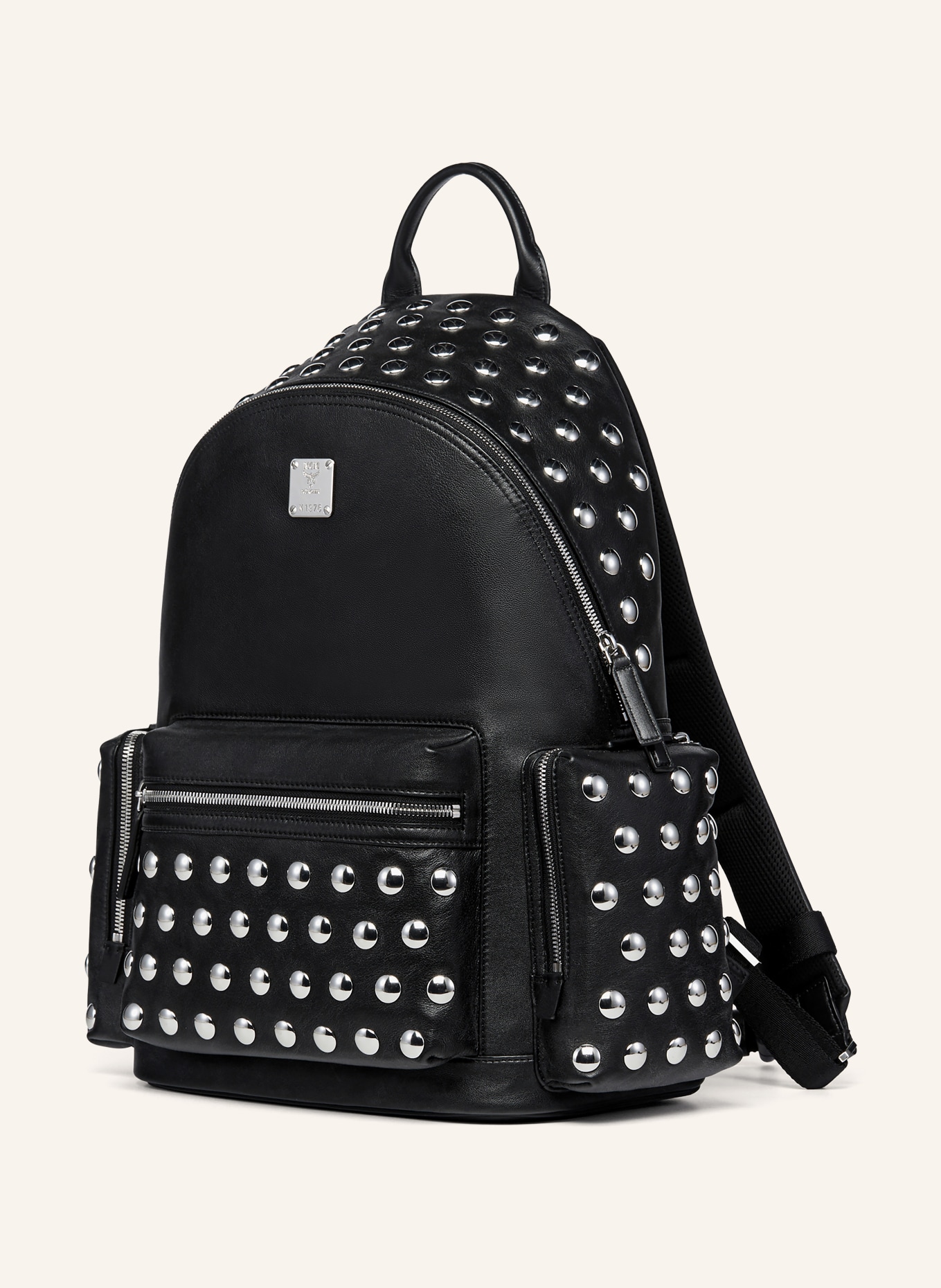 MCM Rucksack STARK mit Nieten und Laptop-Fach: SCHWARZ / SILBER