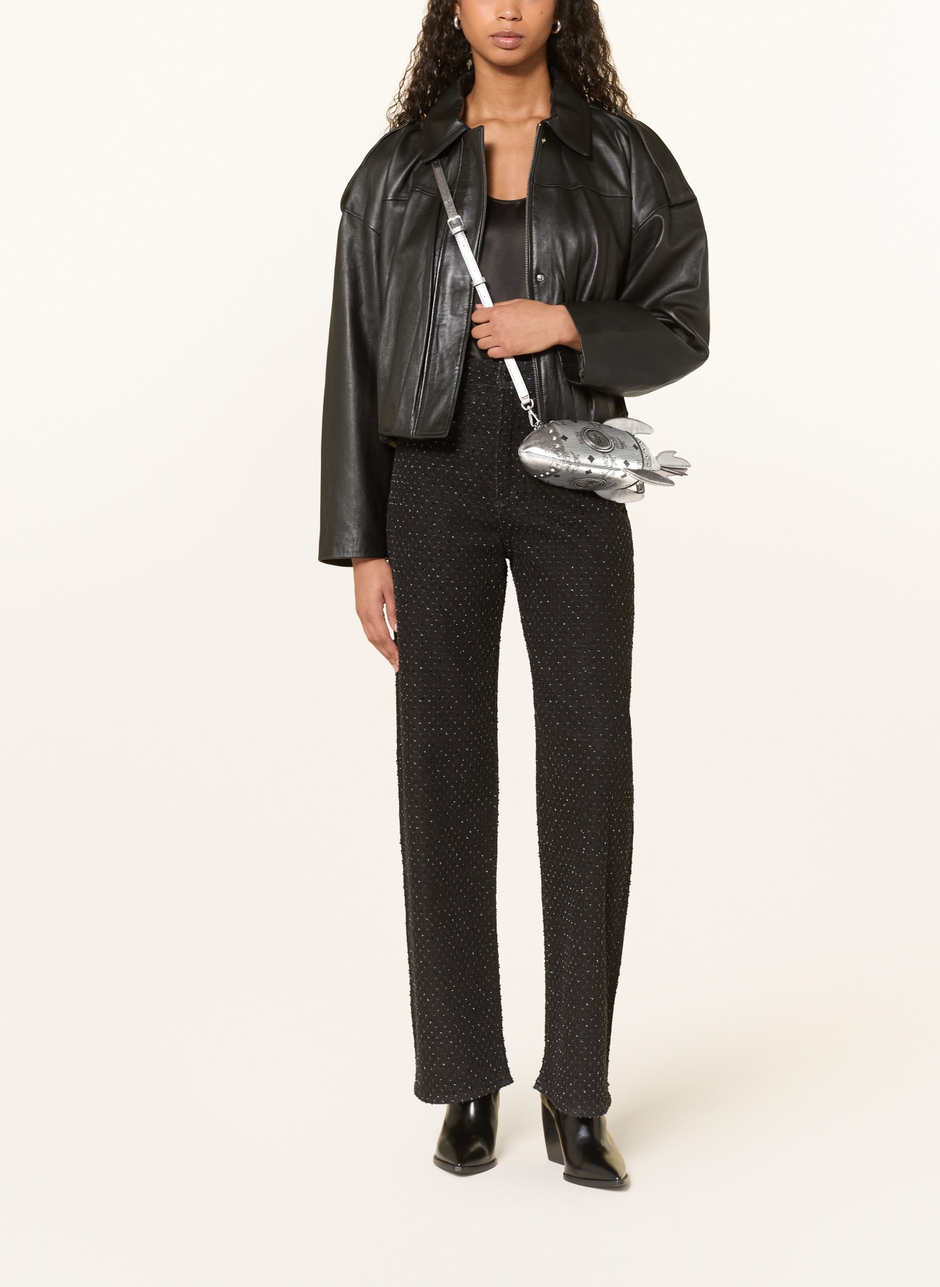 MCM Sac à bandoulière AREN ROCKET avec rivets: ARGENT / NOIR