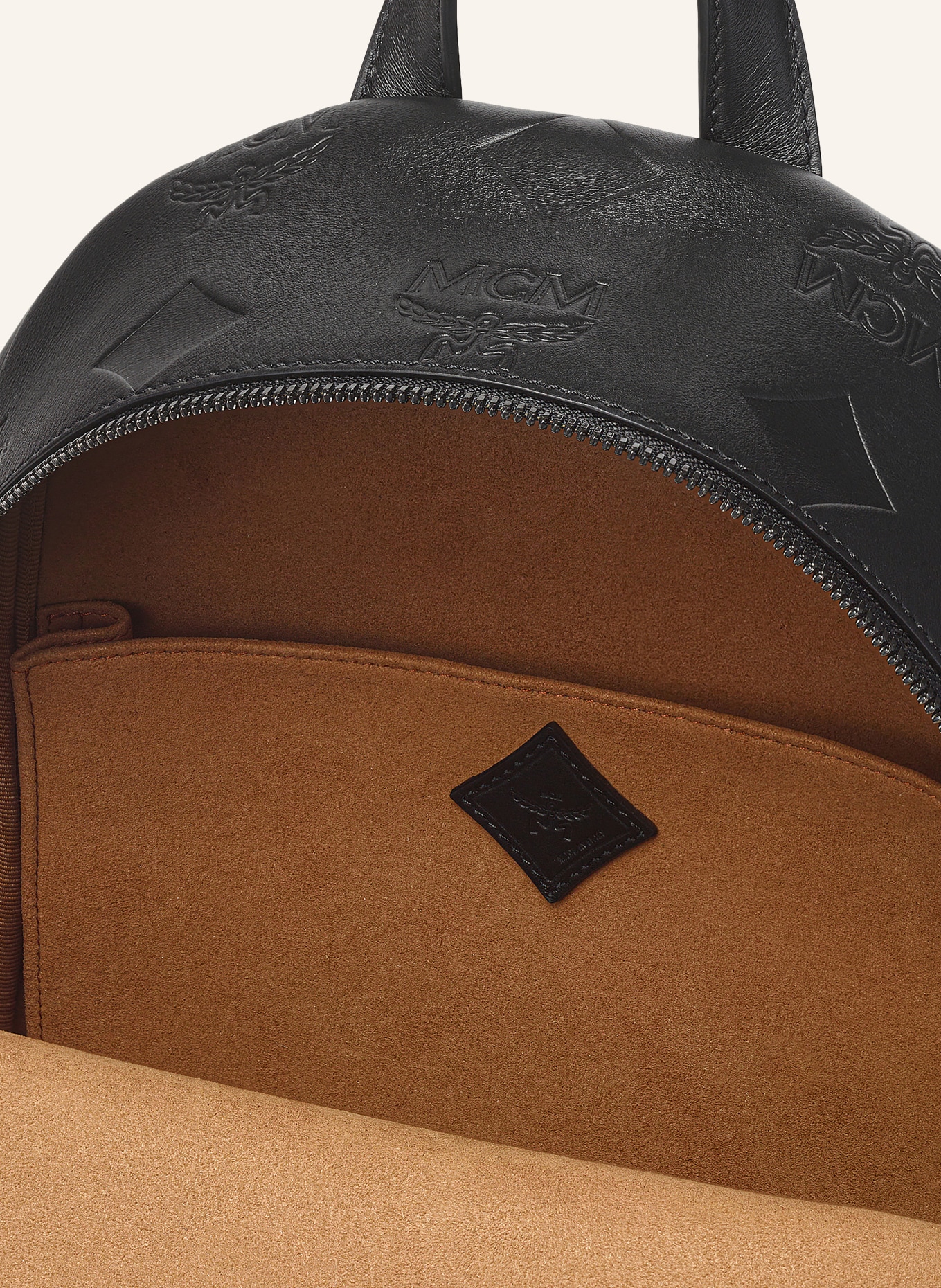 MCM Stark Small Backpack: BLACK