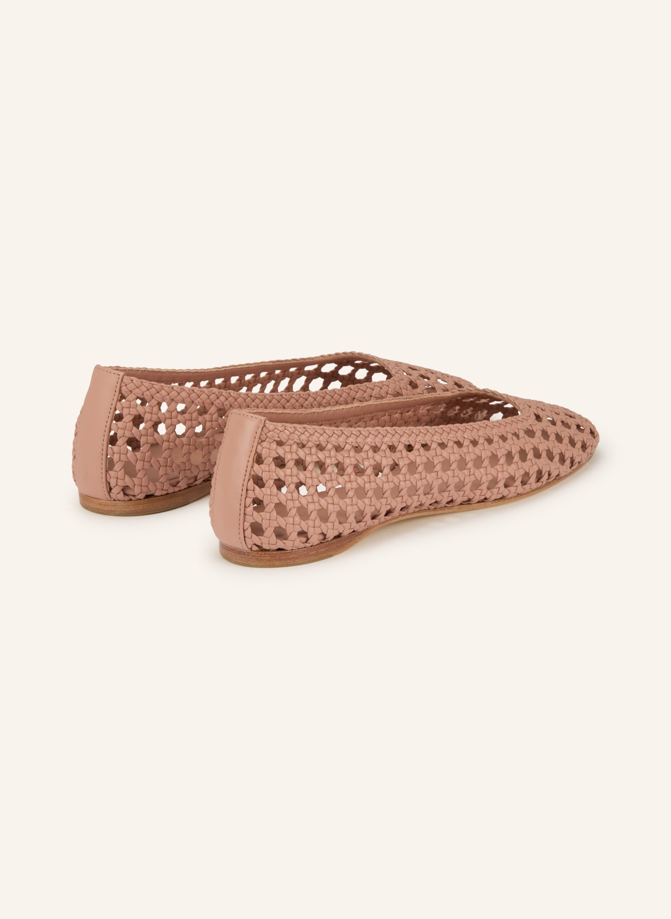 PALOMA BARCELÓ balerína: STARORŮŽOVÁ