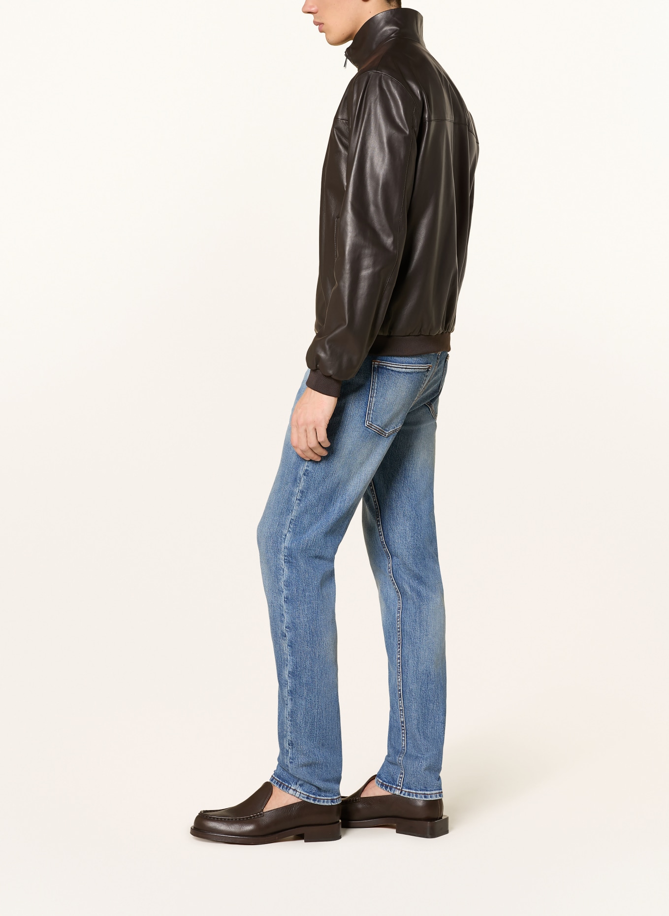 EMPORIO ARMANI Jeans Slim Fit: MB002 Medium Blue Denim