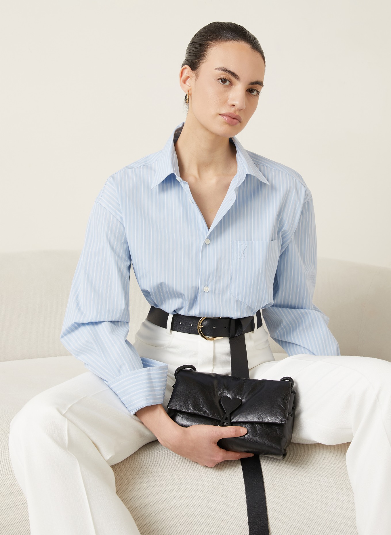 AMI PARIS košile: TMAVĚ MODRÁ / BÍLÁ