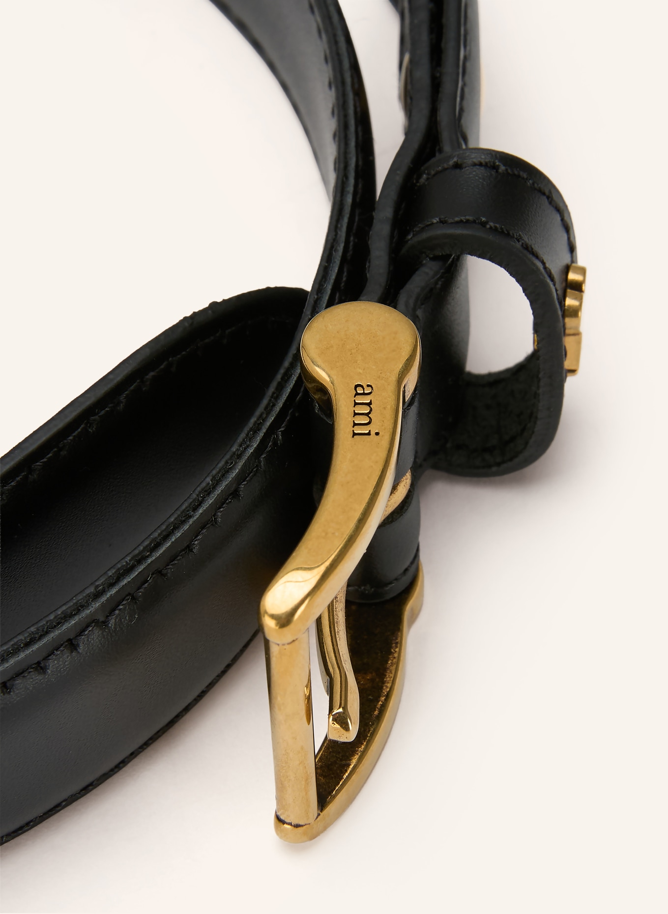 AMI PARIS Ledergürtel: SCHWARZ