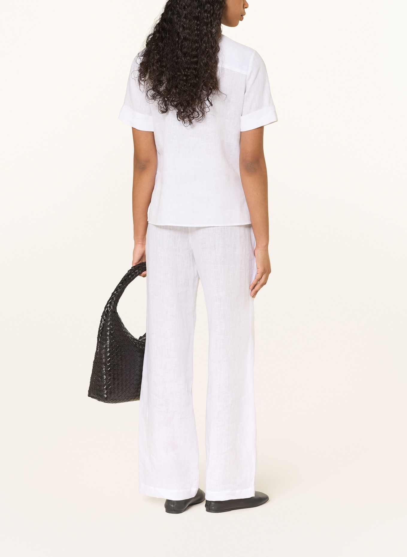 ROBERT FRIEDMAN Hembluse z lnu: BÍLÁ