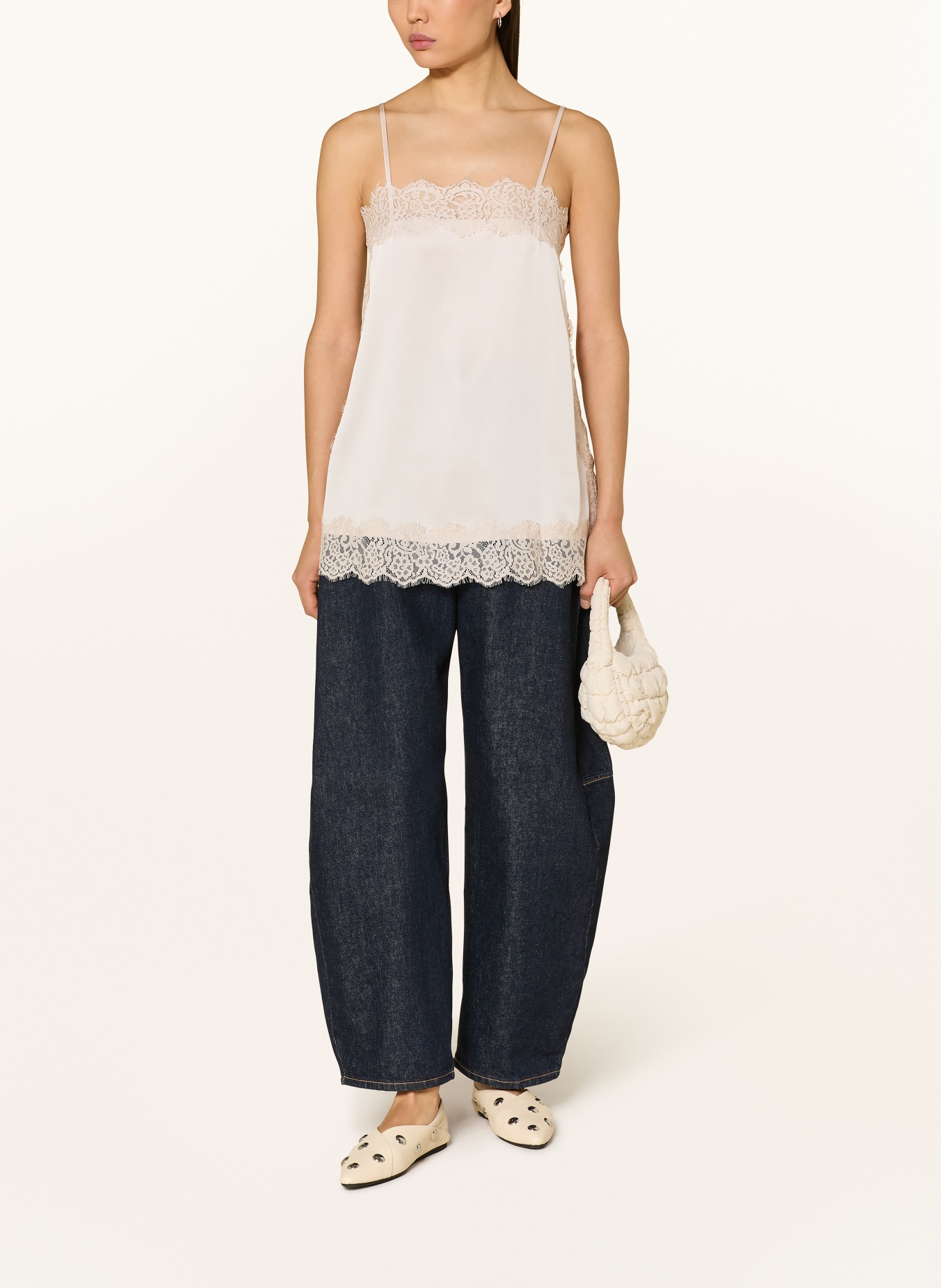 darling harbour Satin top with lace: STONE