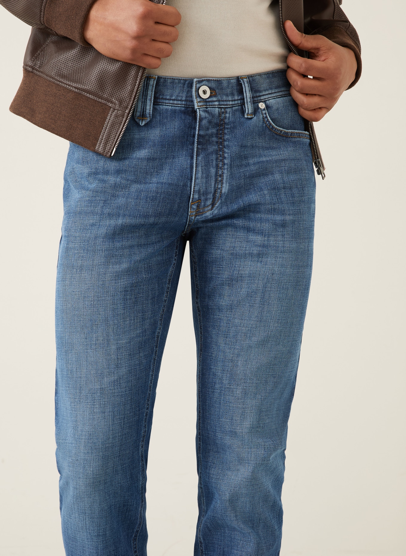 Brioni Jeans MERIBEL Regular Fit: 4500 PERWINKLE