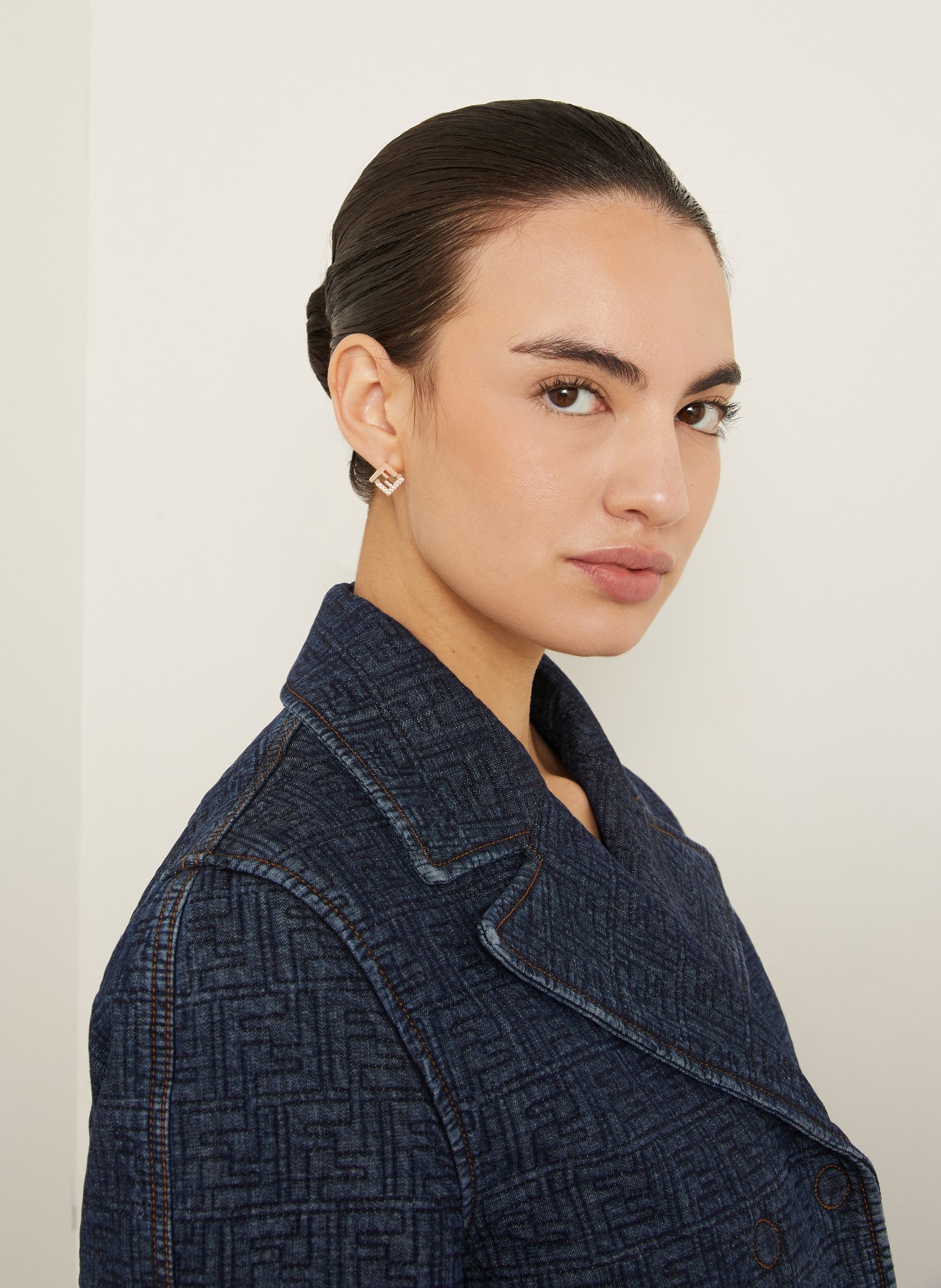 FENDI Oorstekers FOREVER FENDI: GOUD / WIT