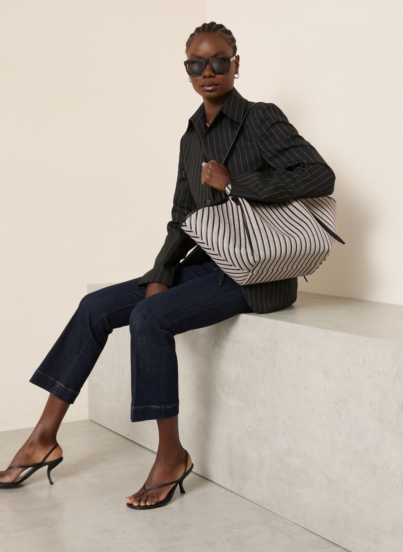 YUZEFI Sac cabas MOCHI: NOIR / CRÈME / BLANC