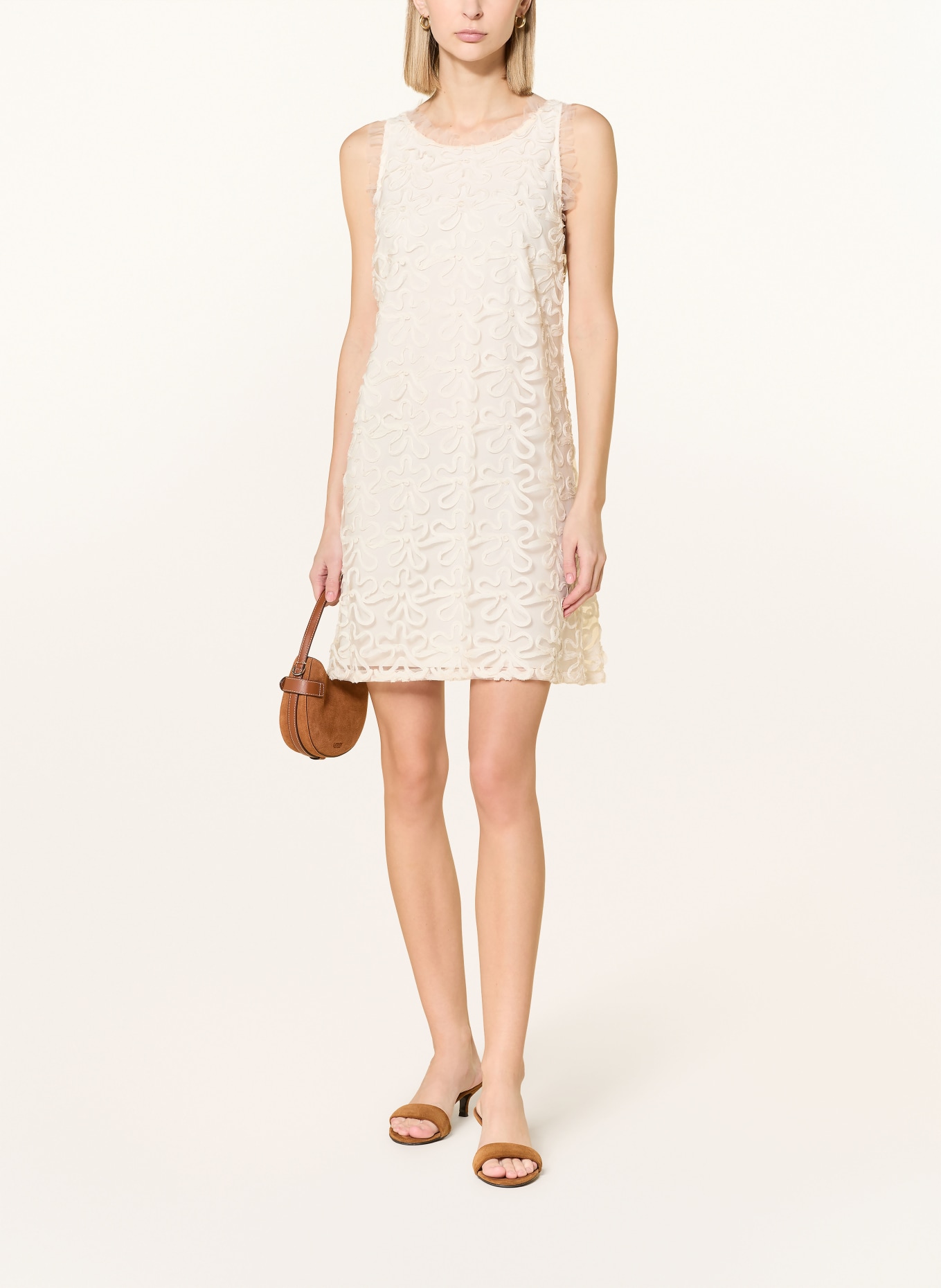 Ana Alcazar robe de cocktail: ÉCRU