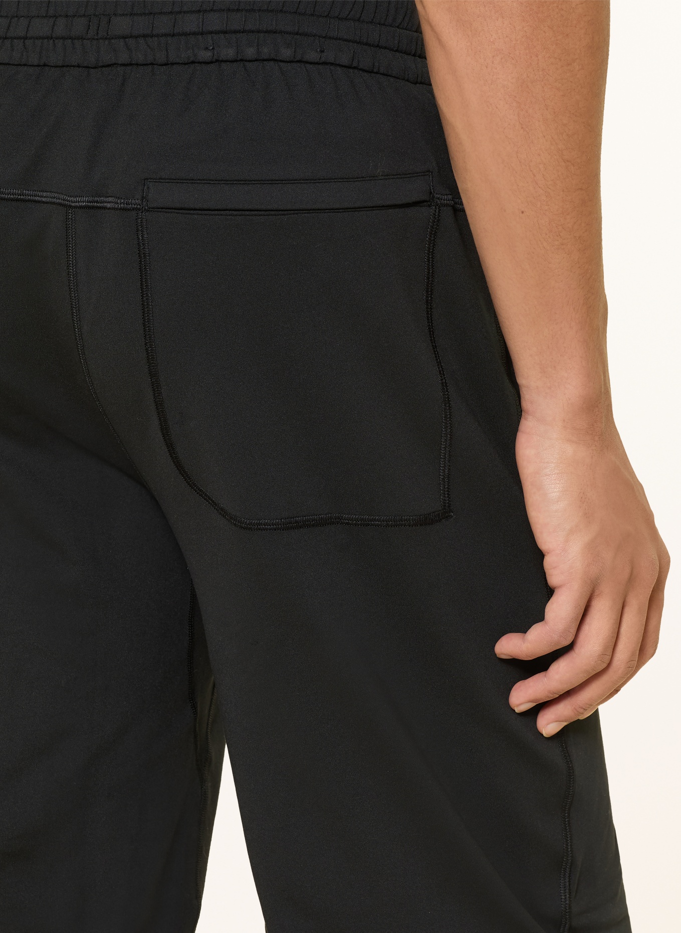 lululemon Tepláky SOFT JERSEY: ČERNÁ