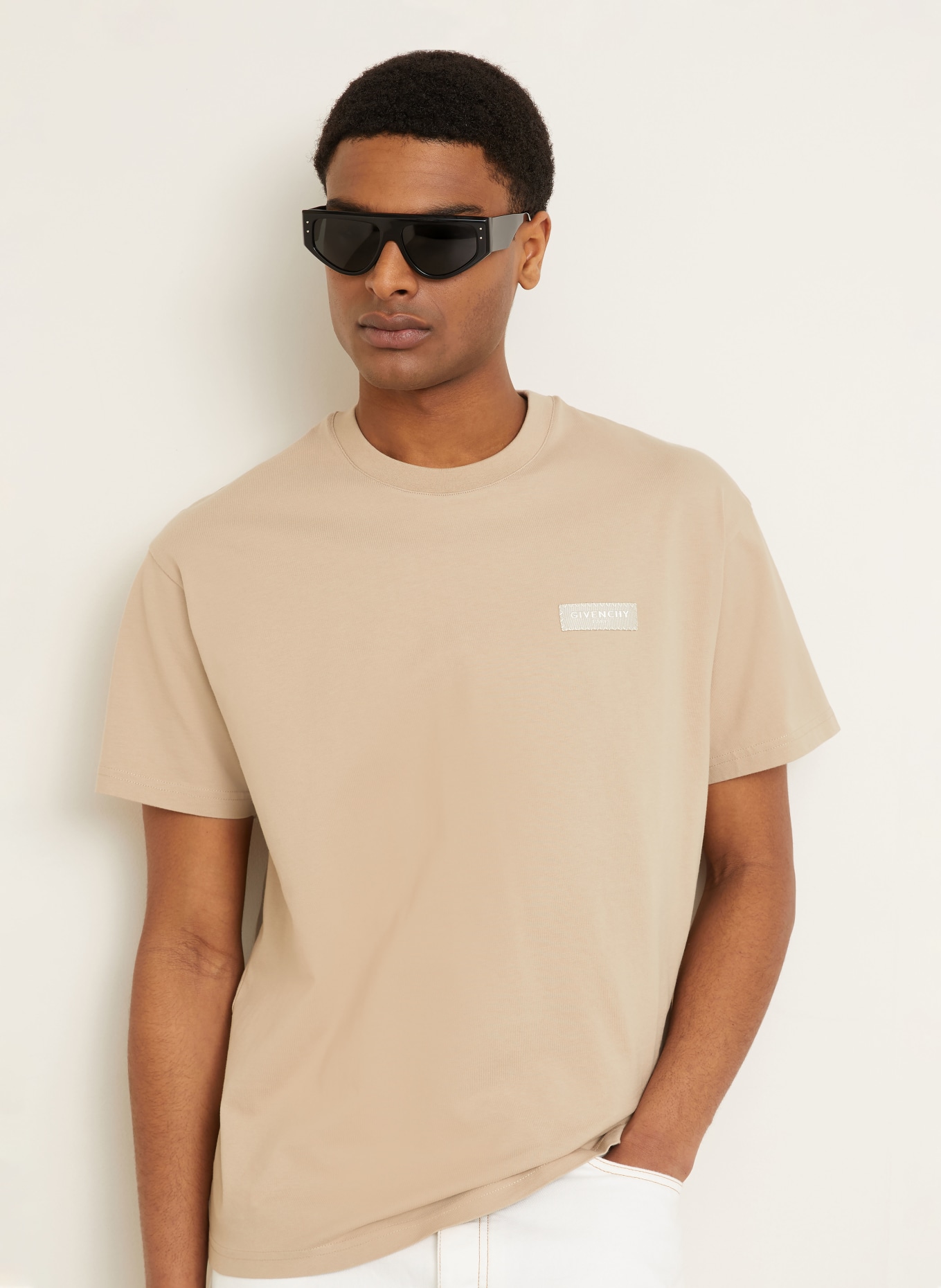 GIVENCHY T-Shirt: BEIGE