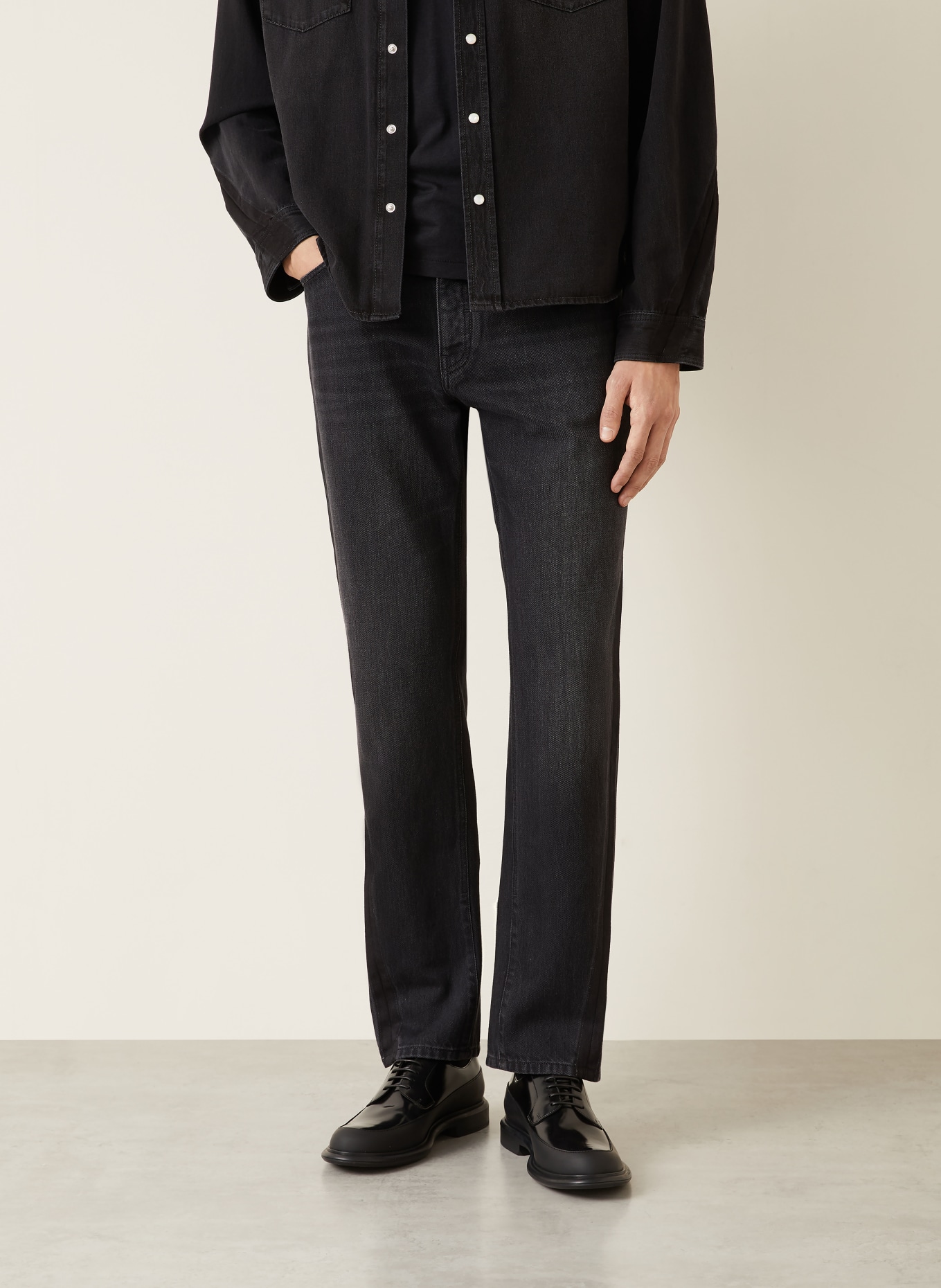 GIVENCHY Straight Fit Jeans: 001 BLACK