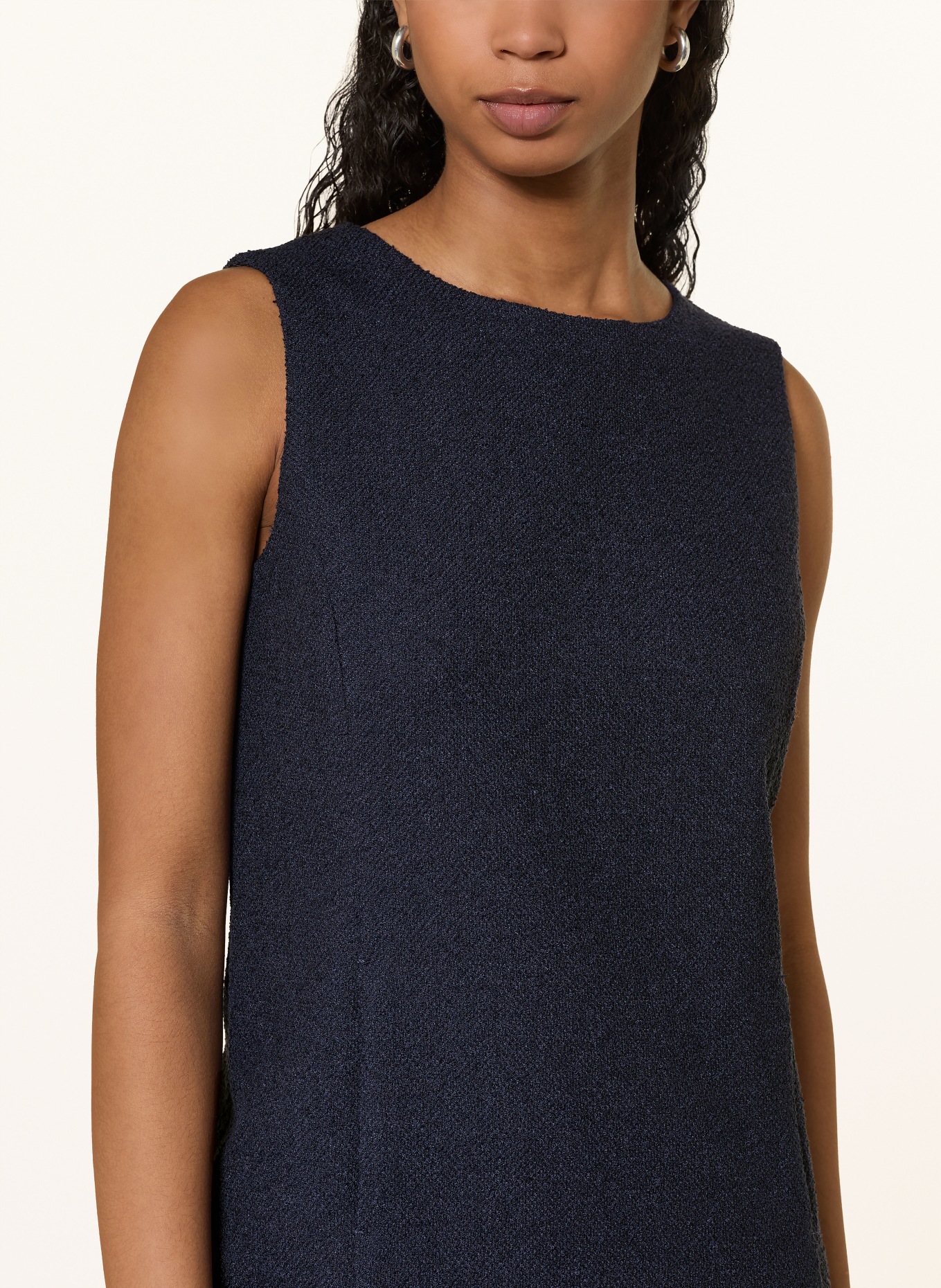 lilienfels etuiové šaty: TMAVĚ MODRÁ