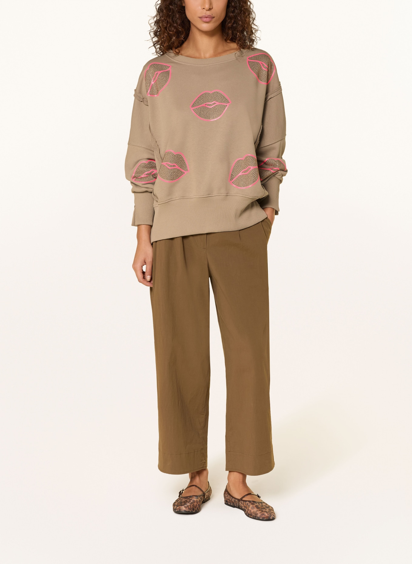 miss goodlife Oversized mikina s ozdobnými kamínky: BÉŽOVÁ / NEONOVĚ RŮŽOVÁ