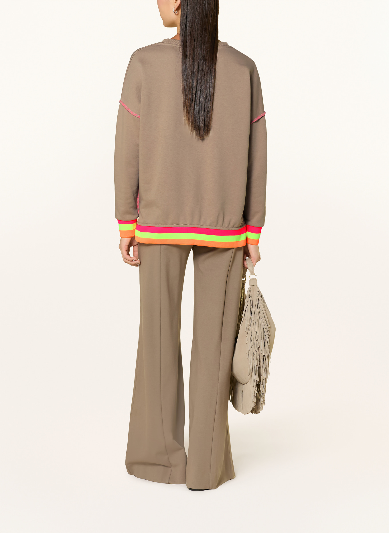 miss goodlife oversized sweatshirt: CAMEL / NEON PINK