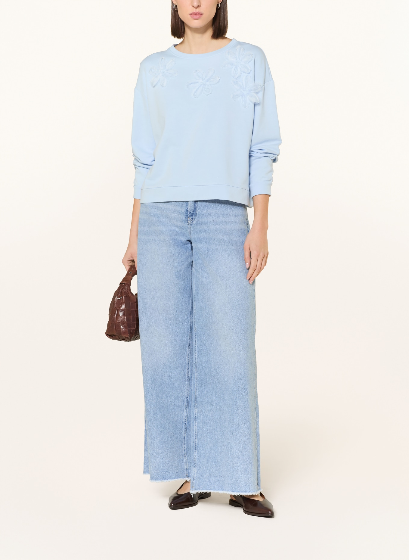 monari Sweatshirt mit Pailletten: HELLBLAU