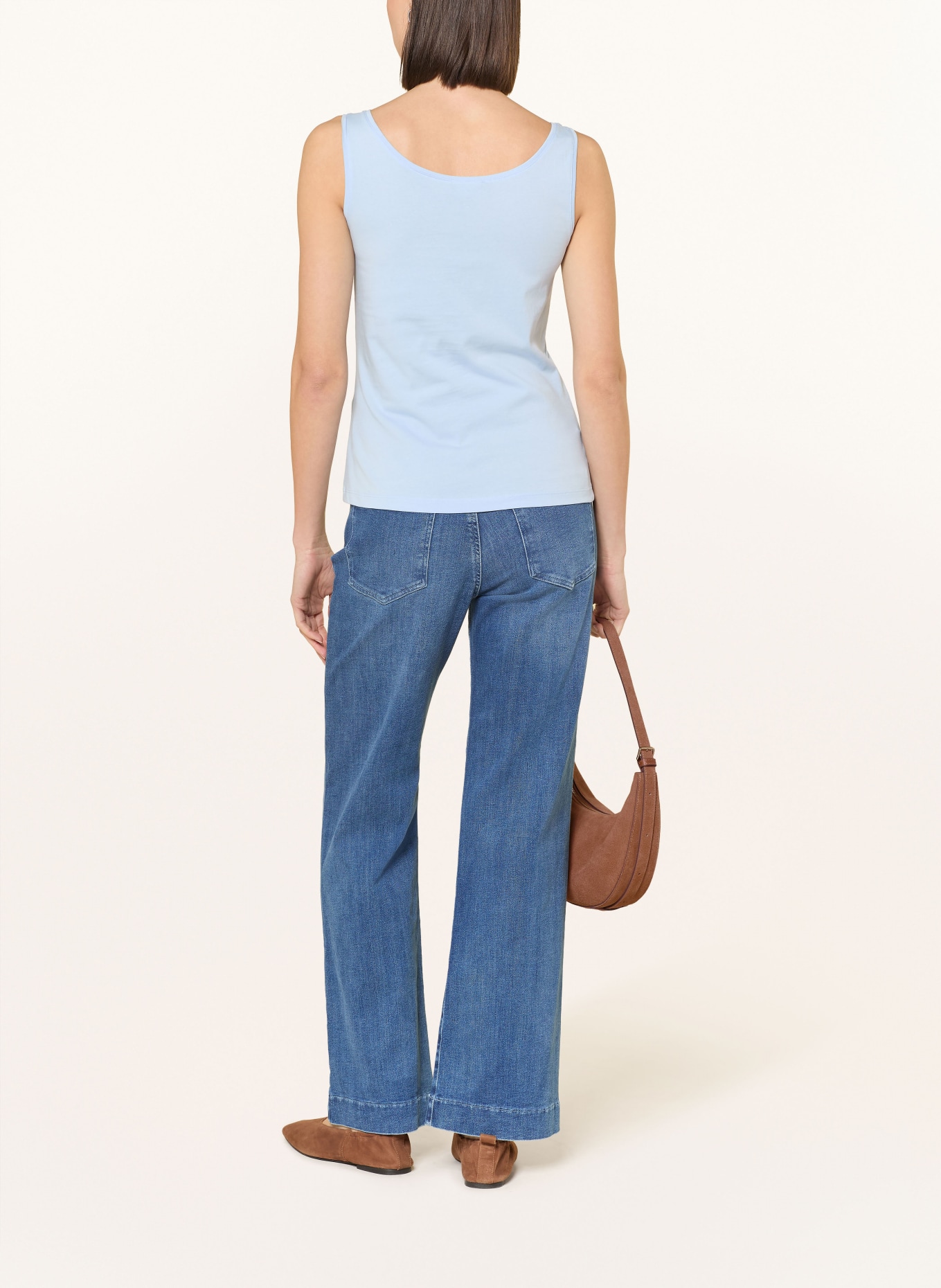 monari Nahoru: TMAVĚ MODRÁ