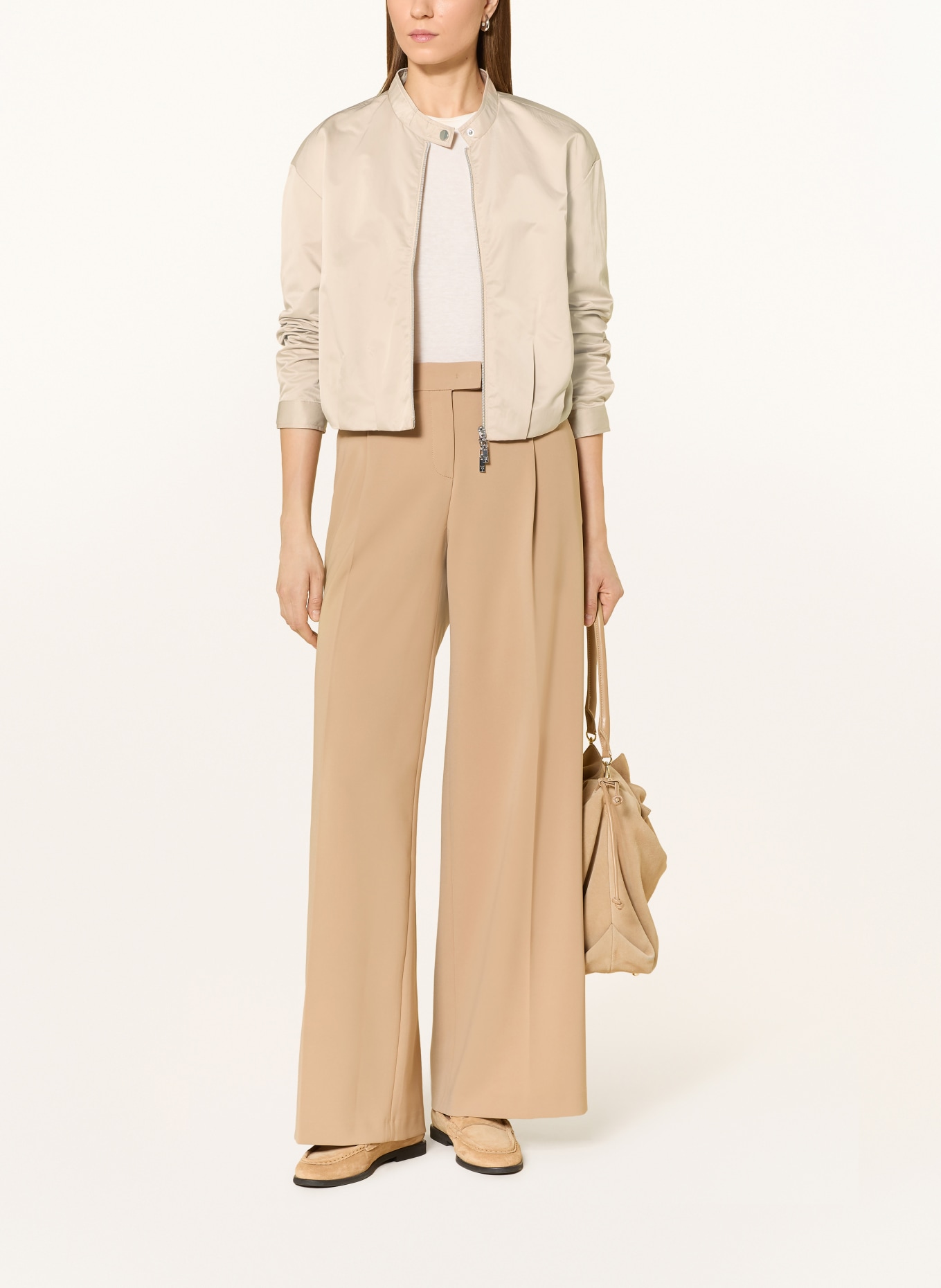 monari bundy: BÉŽOVÁ