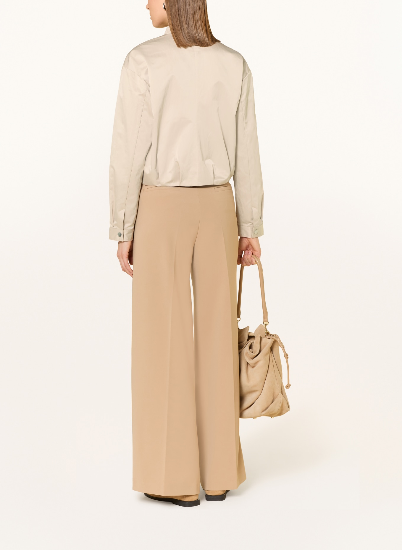 monari bundy: BÉŽOVÁ