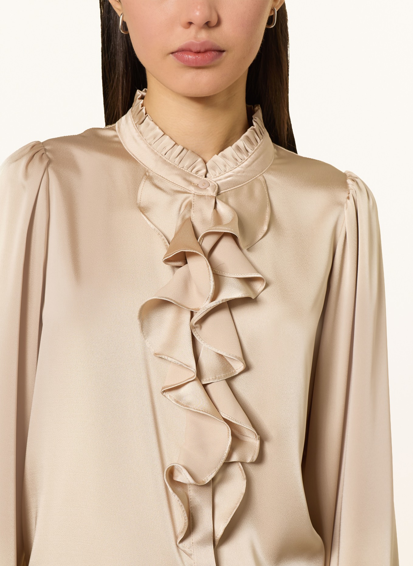 NEO NOIR Satinbluse ZAMOLA mit Volants: HELLBRAUN