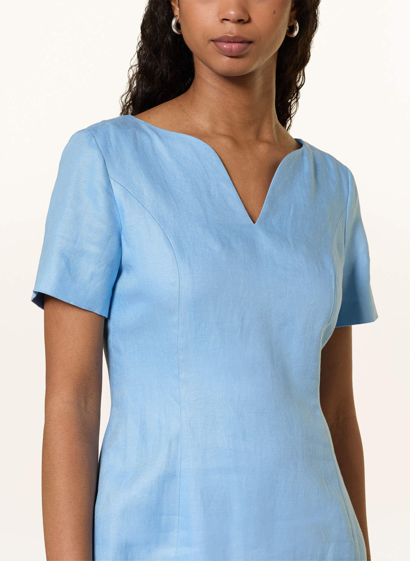 lilienfels Etuikleid aus Leinen: HELLBLAU