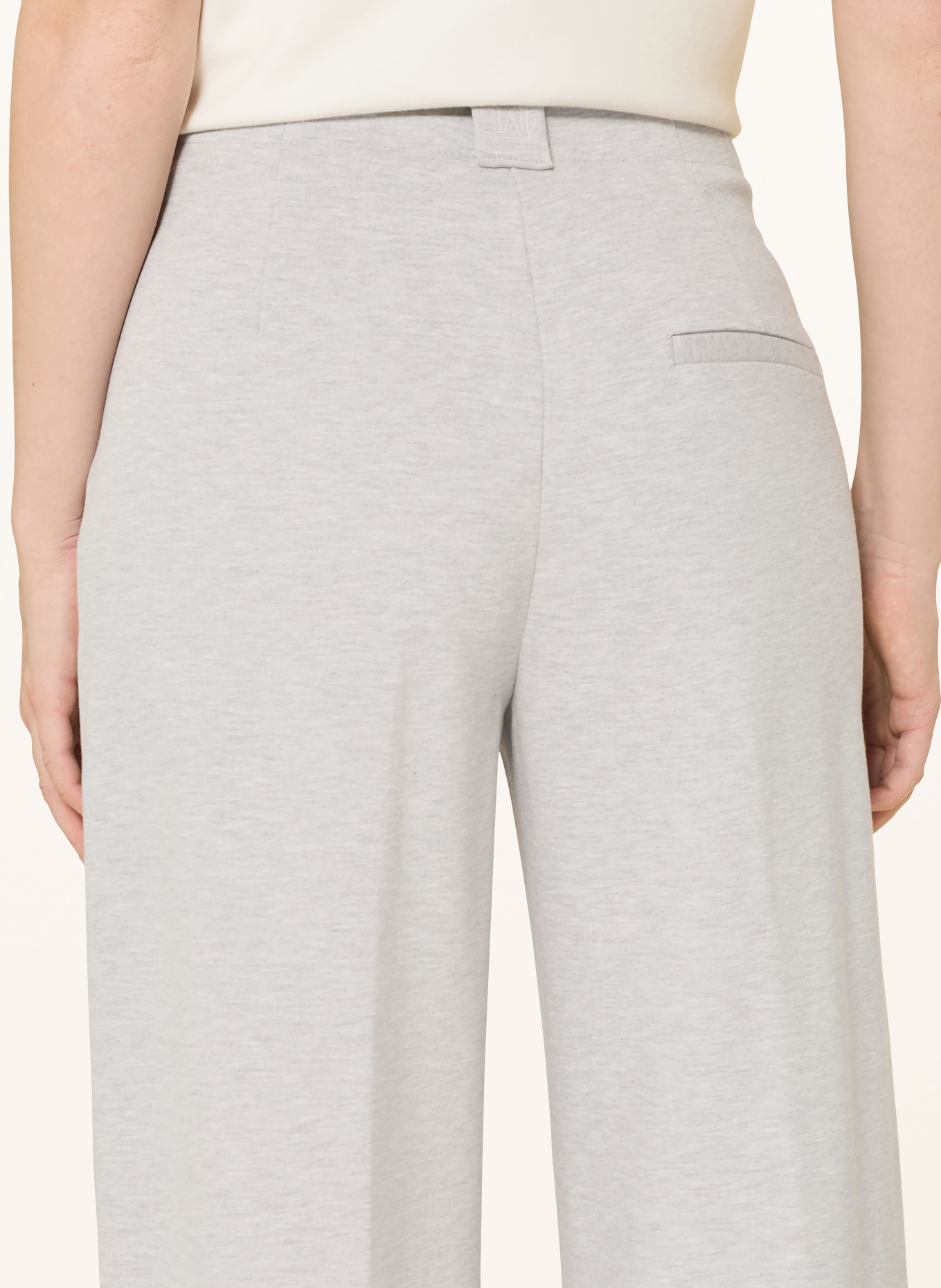 Marc O'Polo Marlene kalhoty MARGO WIDE z jersey: SVĚTLE ŠEDÁ