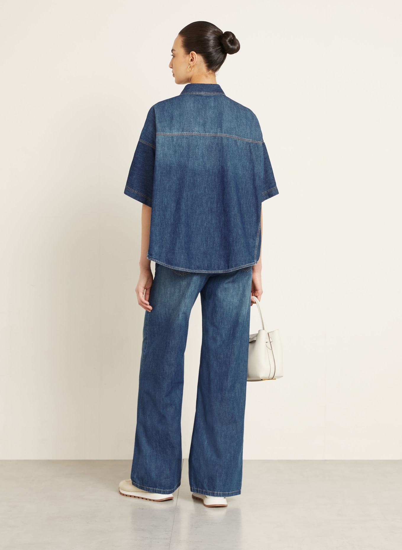 BRUNELLO CUCINELLI Jeansbluse mit Schmucksteinen: BLAU