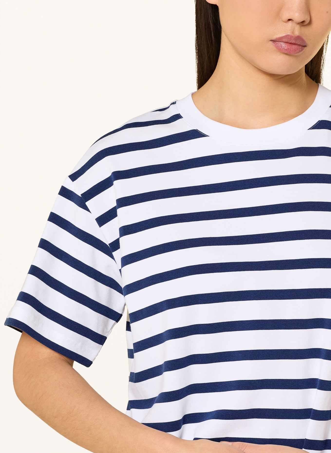 mey Nachthemd Serie BREEZY STRIPES: WEISS / DUNKELBLAU