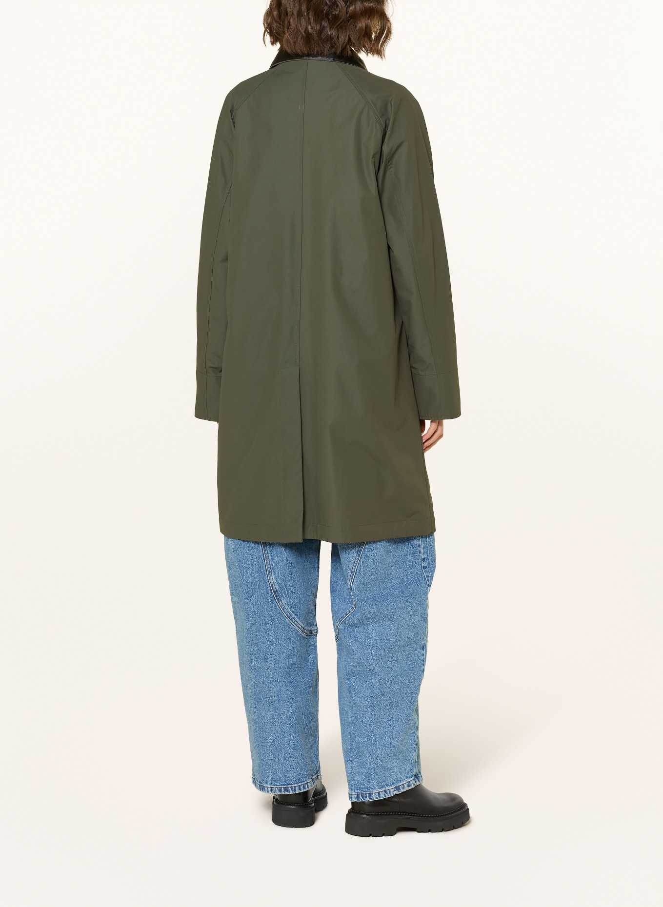 WOOLRICH Regenmantel: OLIV / SCHWARZ