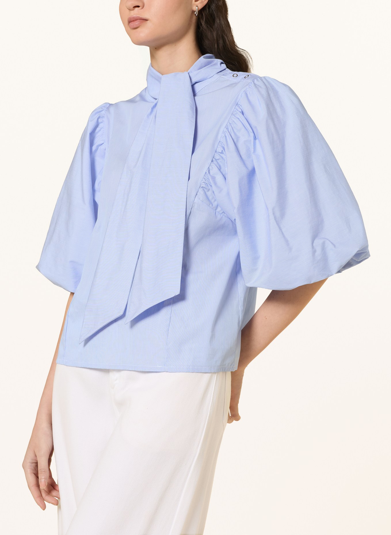 Rich & Royal Blouse met 3/4-mouwen en afneembare strik: LICHTBLAUW / WIT