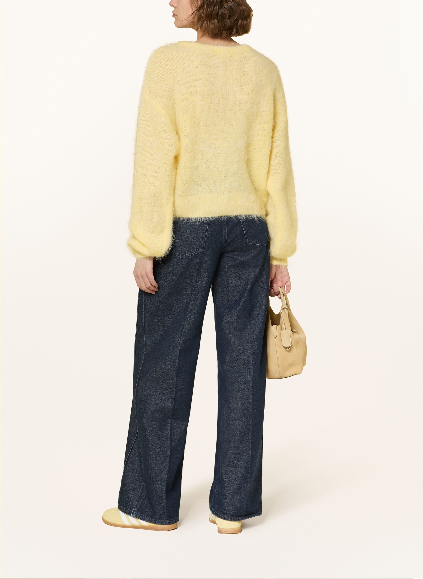 American Vintage Svetr NIBY: TMAVĚ ŽLUTÁ