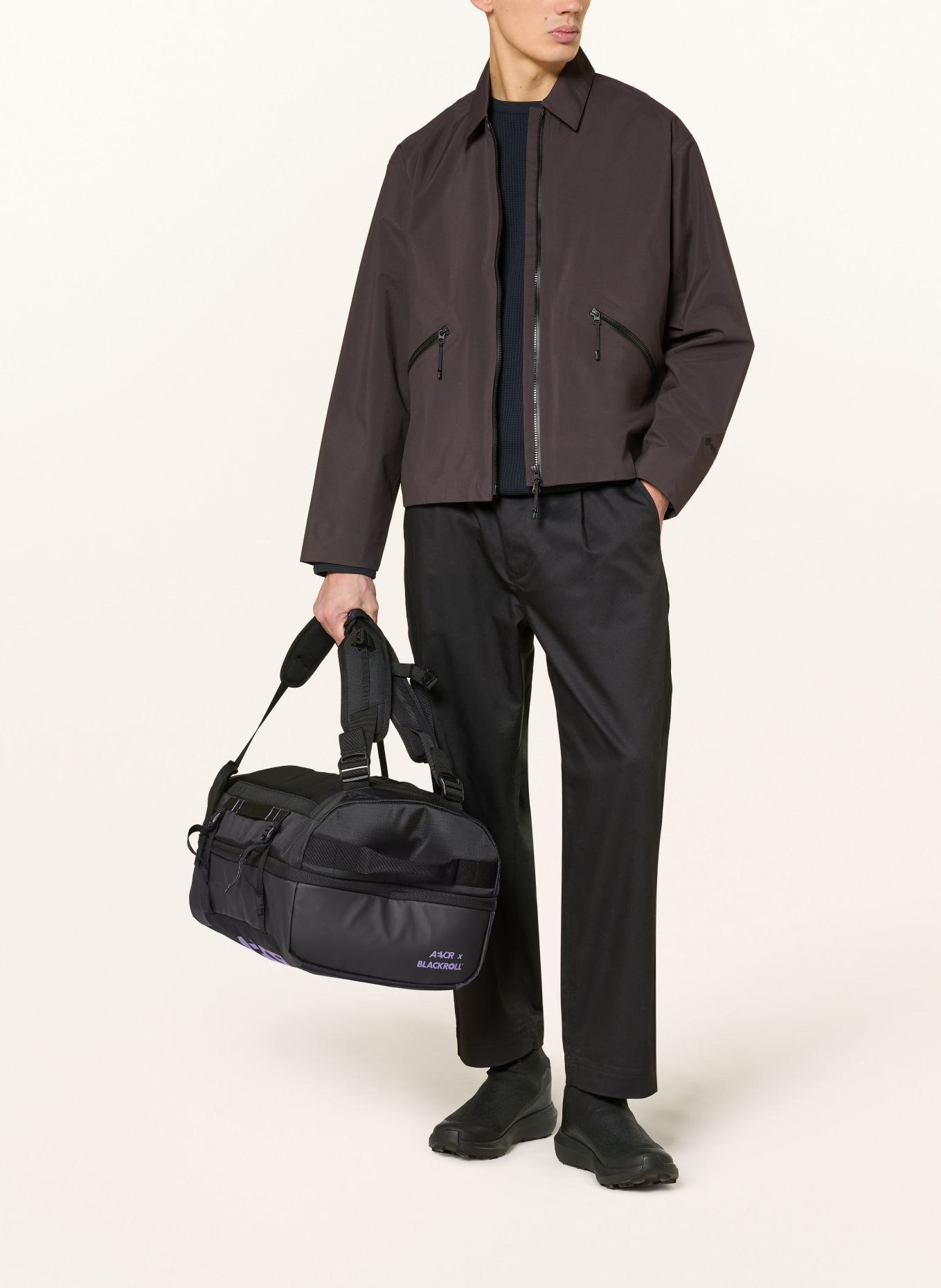 AEVOR Set : sac de sport BLACKROLL et rouleau de massage BLACKROLL TWIN: NOIR / LILAS