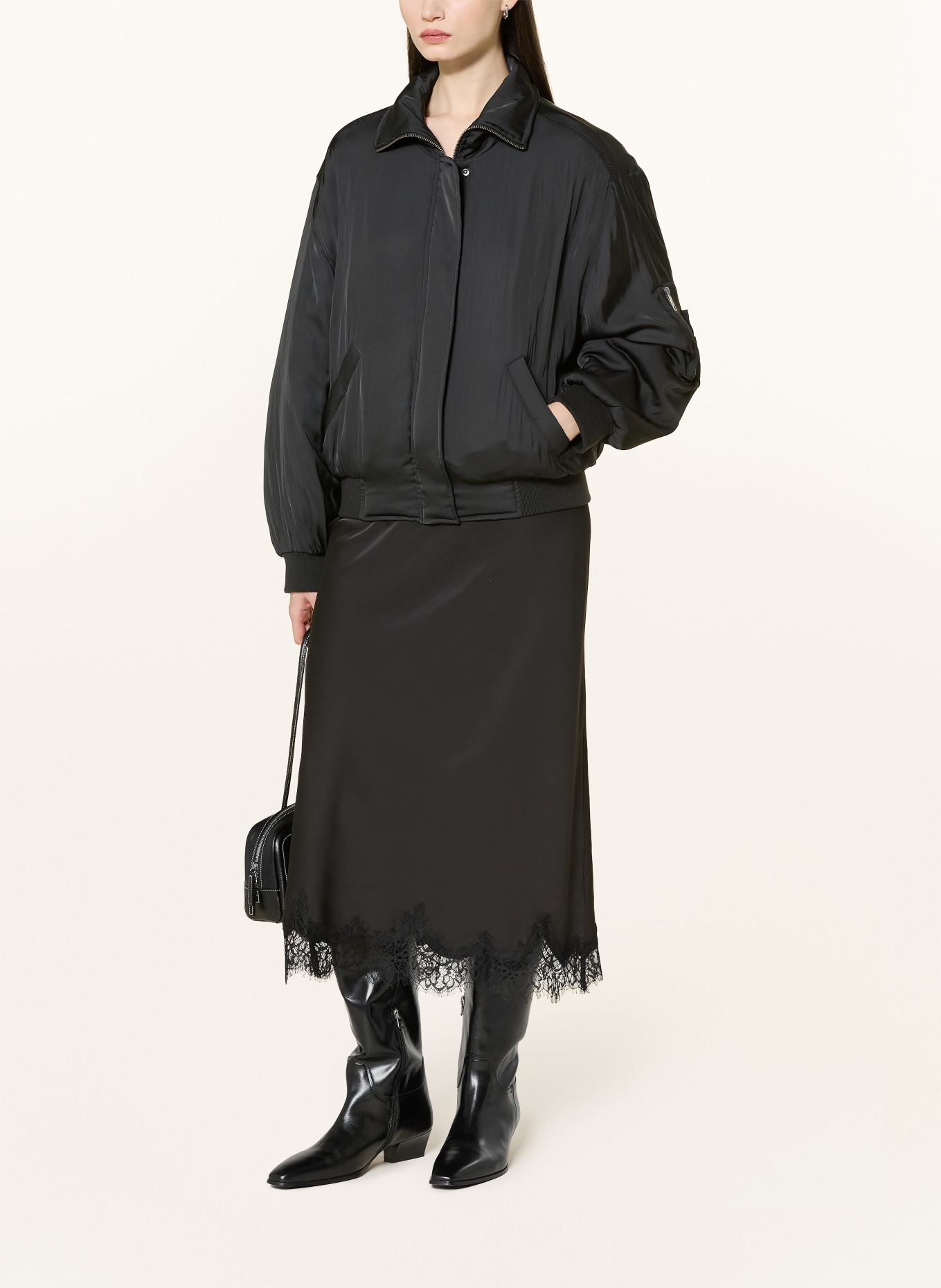 Rich & Royal saténová sukně: ČERNÁ