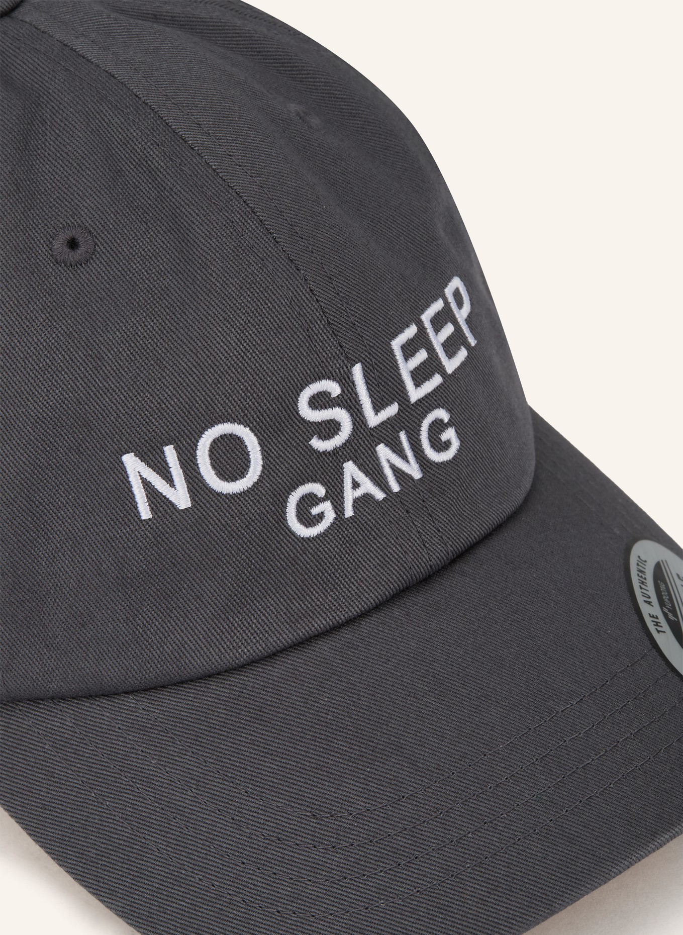 No Culture Čepice NO SLEEP GANG: TMAVĚ ŠEDÁ