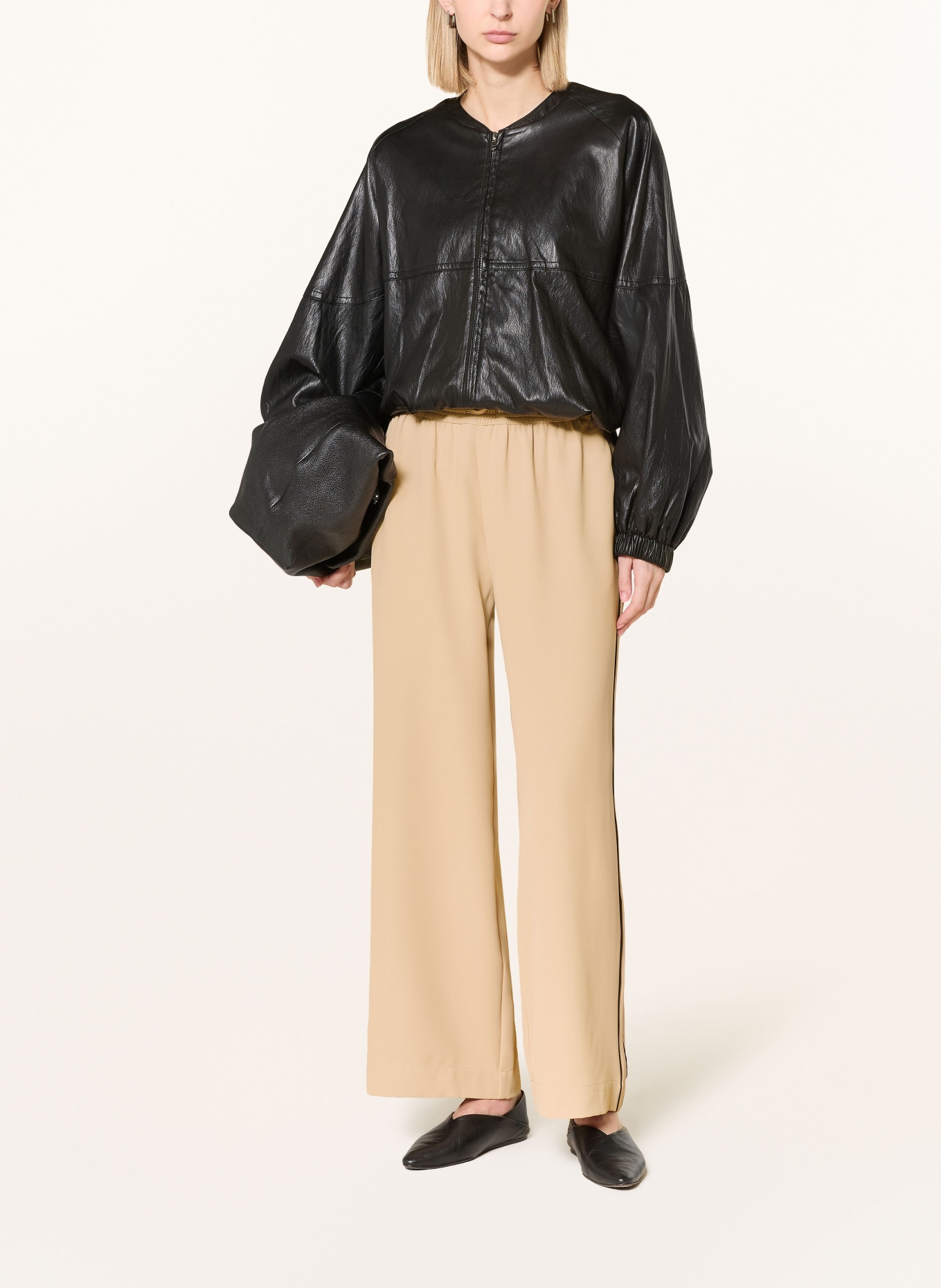 Phase Eight Marlenehose mit Galonstreifen: BEIGE / SCHWARZ