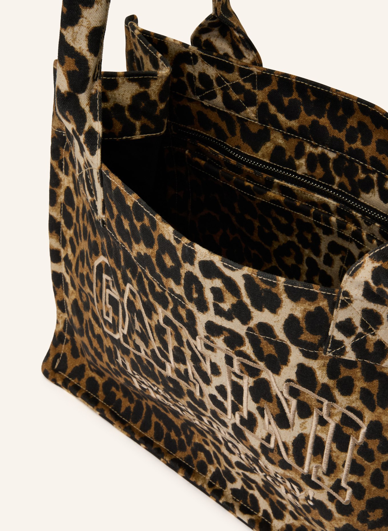 GANNI nakupující: HNĚDÁ / BÉŽOVÁ / ČERNÁ