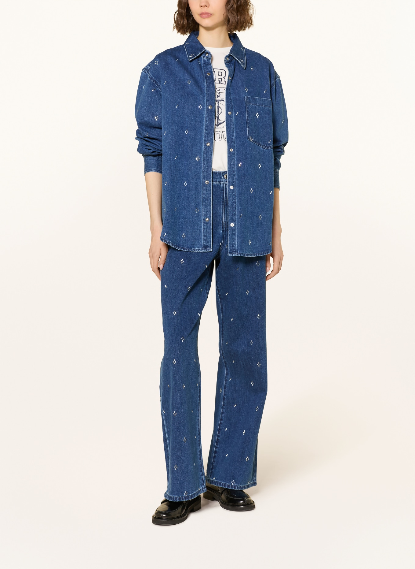 maje Jeansbluse mit Schmucksteinen: BLAU