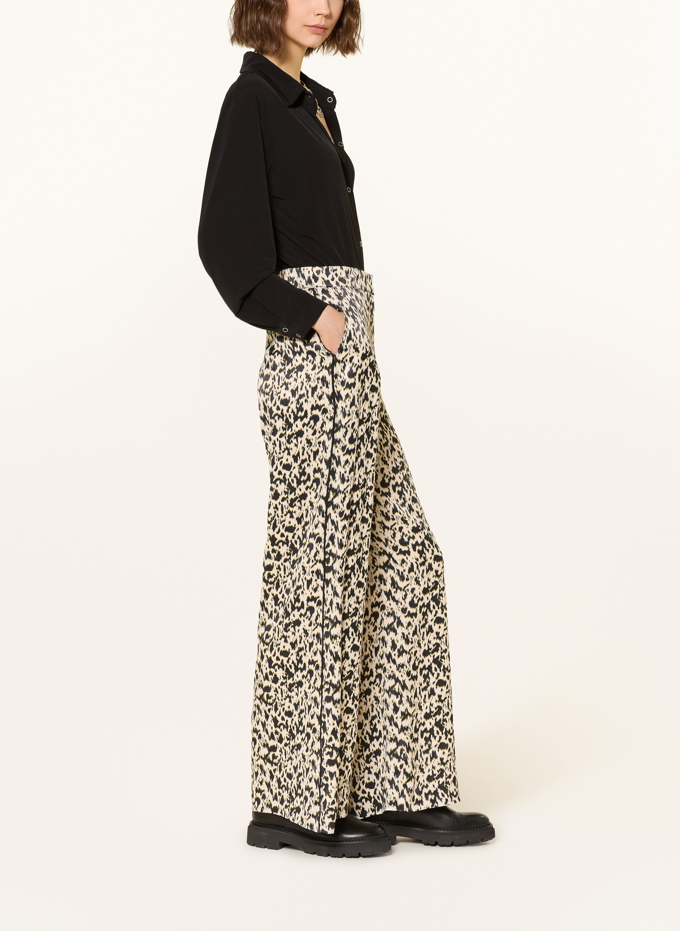 ba&sh Marlenehose PLYDE aus Satin: HELLBRAUN / HELLBLAU / SCHWARZ