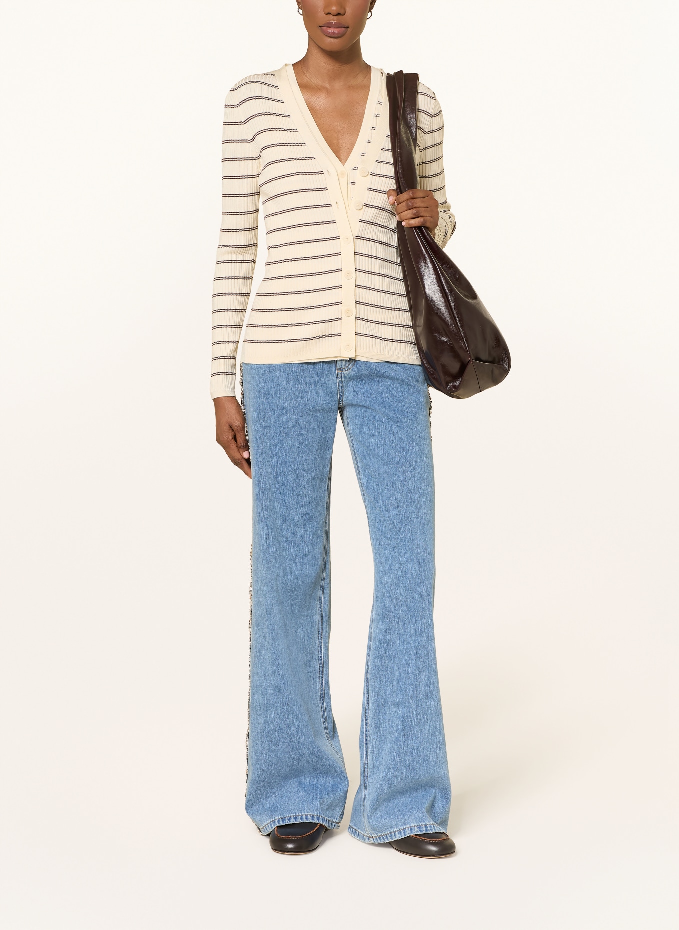 SANDRO Strickjacke: ECRU / DUNKELBRAUN