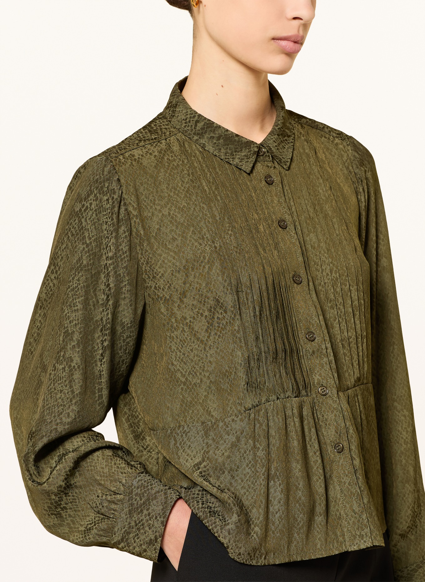 ba&sh Hemdbluse RIATA mit Plissees: OLIV
